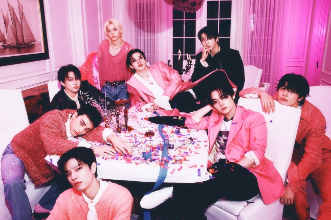 Global - 🔥 Stray Kids make RIAA history — 6 Gold-certified albums, the ...