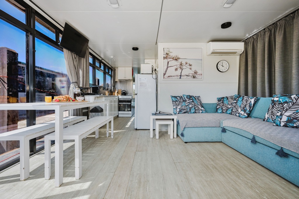 Picture Idea: Mandurah Houseboats Added A New Photo