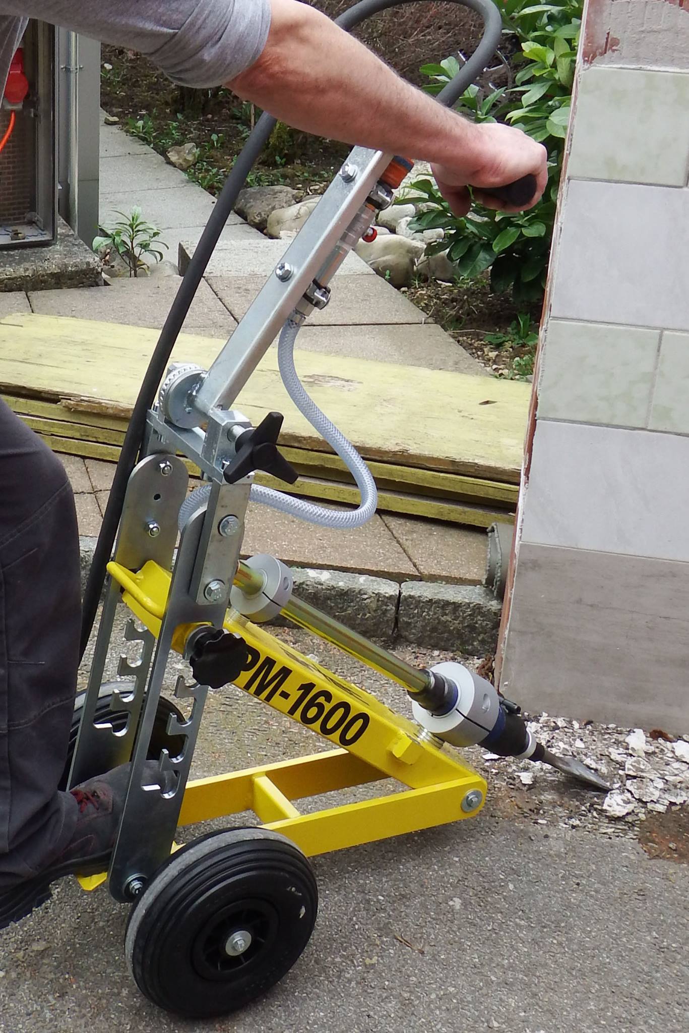 Airtec Ag Swiss Powerman Pm 1600 Floor Stripper Is
