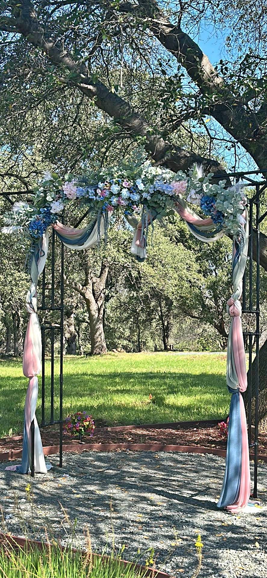 Garden Arch - Structures - Marysville, California | Facebook ...
