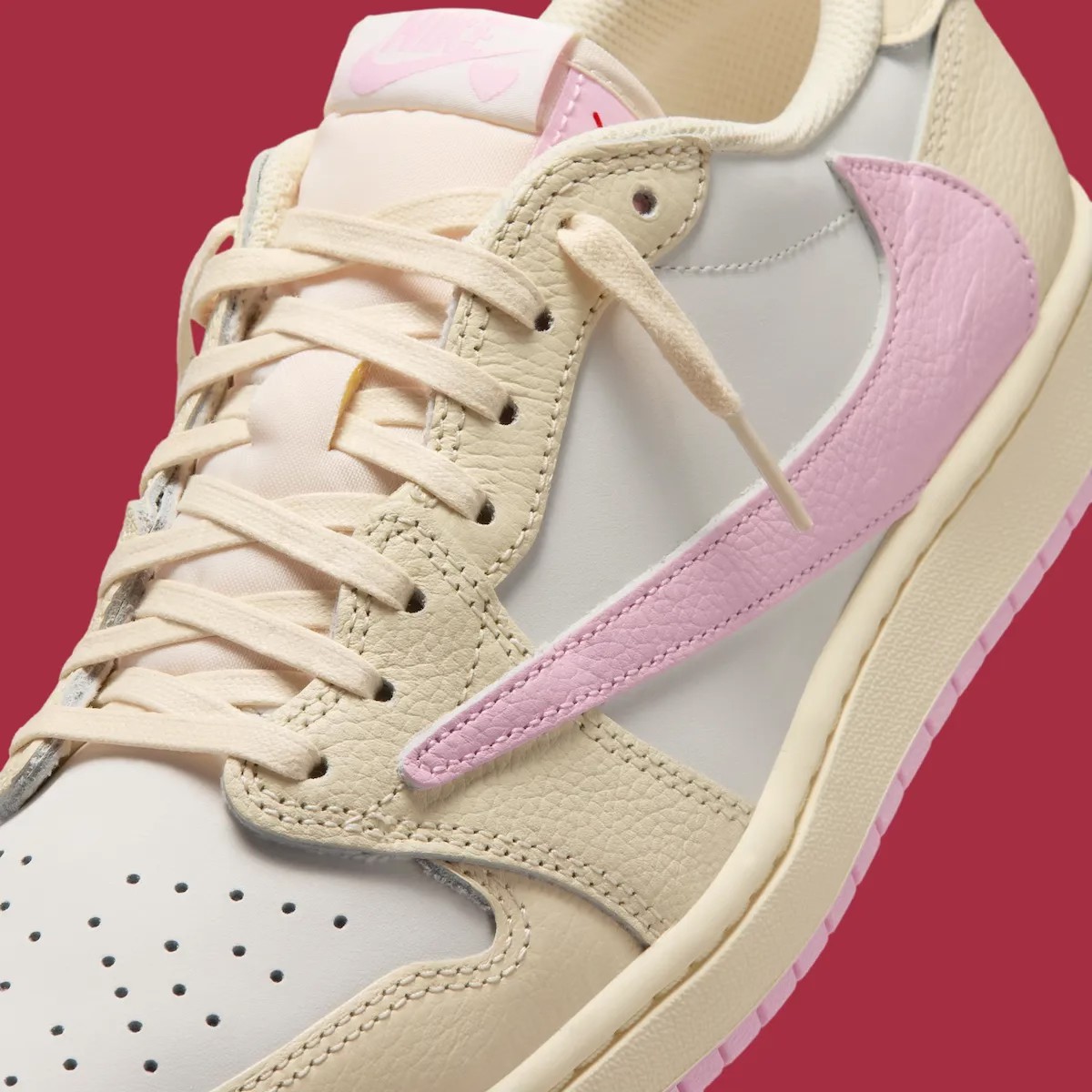 Travis Scott x Air Jordan 1 Low OG 