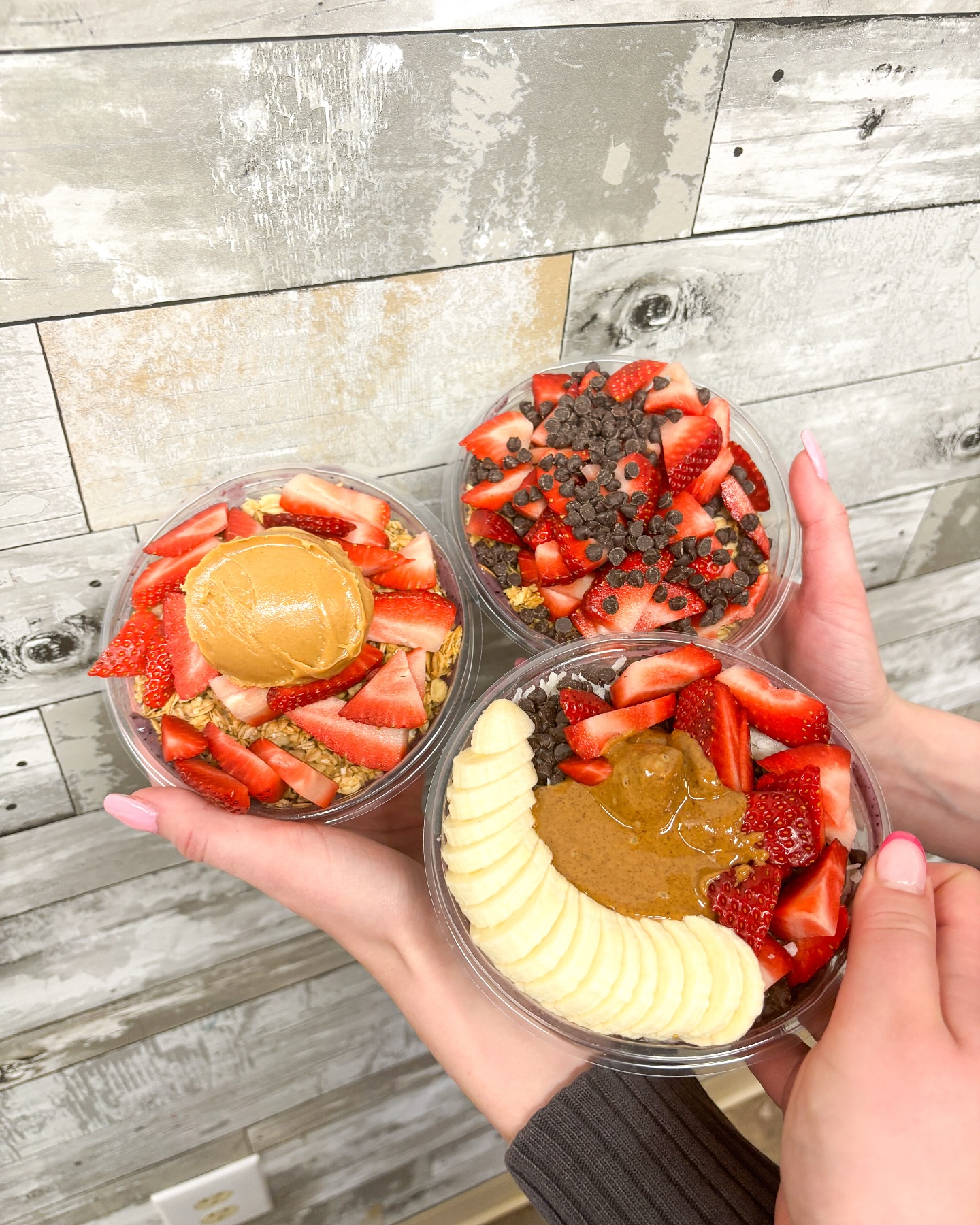 Body - Bowls please 😍☀️ Stop on in with your friends and grab a bowl ...