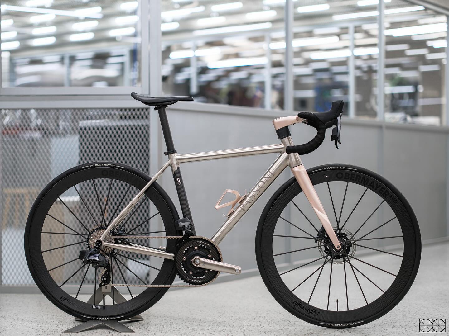 The XXTi Disco blends titanium and carbon fibre to deliver a ride 
