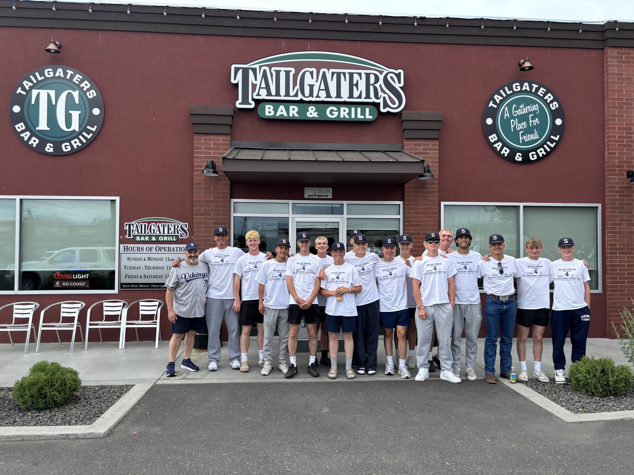 Tailgaters Bar And Grill