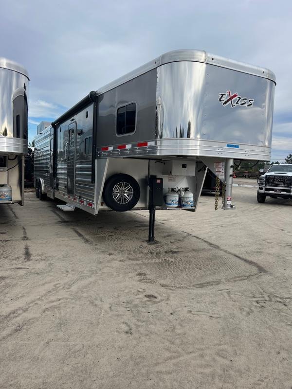🐎 Perfect Rodeo + Ranch Rig... - Woody Folsom Trailers & Feed | Facebook