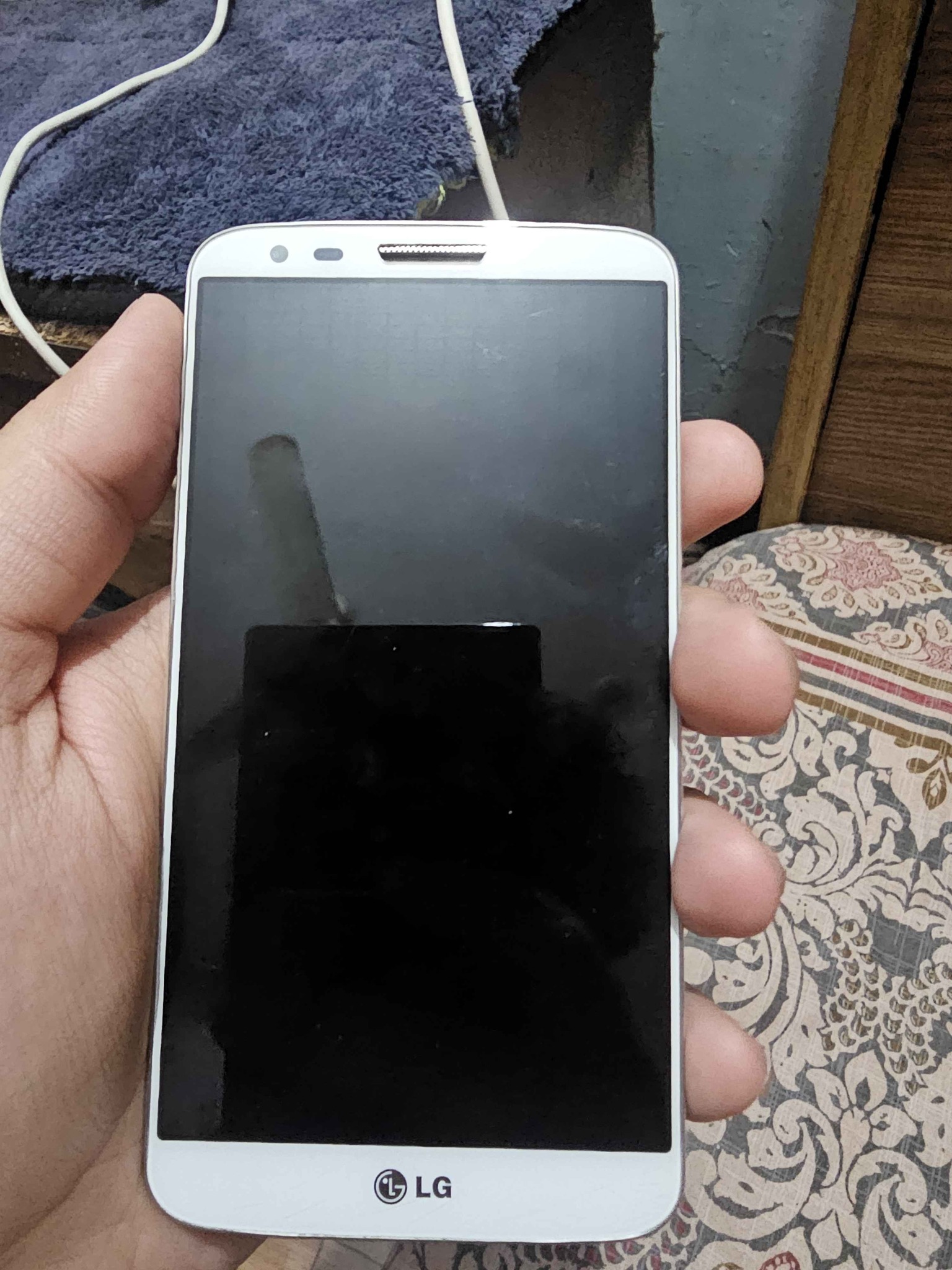 LG g2 ( dead phone ) - Cell Phones - Rawalpindi, Pakistan | Facebook ...