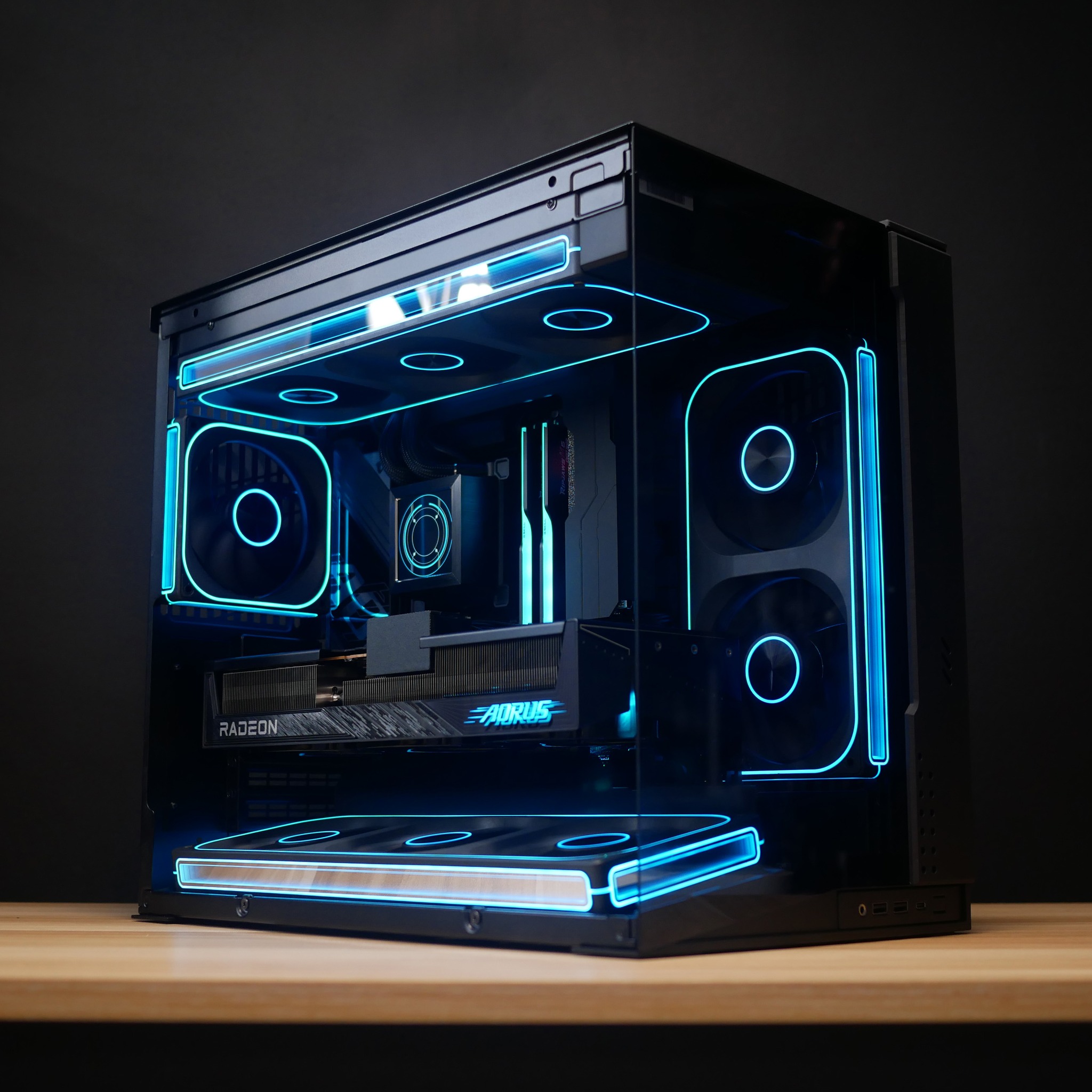Lian li 011 mini V2 -ryzen 7... - TantricmodZ PC Casemodding | Facebook