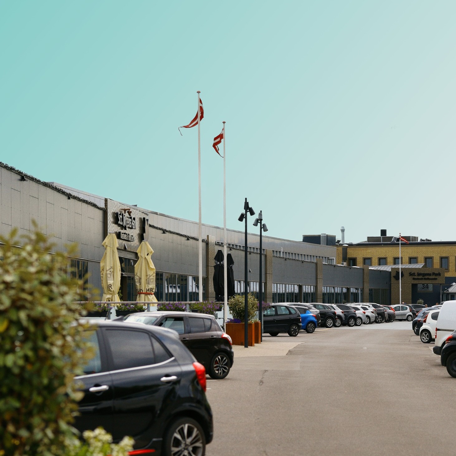 Sct. - August har sin helt egen stemning. Ferien klinger langsomt af ...