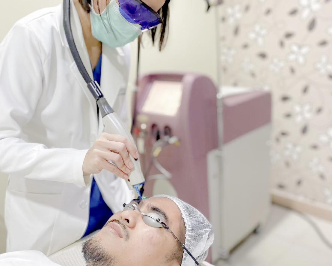 ProDerma - PULSE DYE LASER นอกจากจะช่วยรักษารอยสิวแล้ว 🌸 👉🏻 ยังโดดเด่น ...