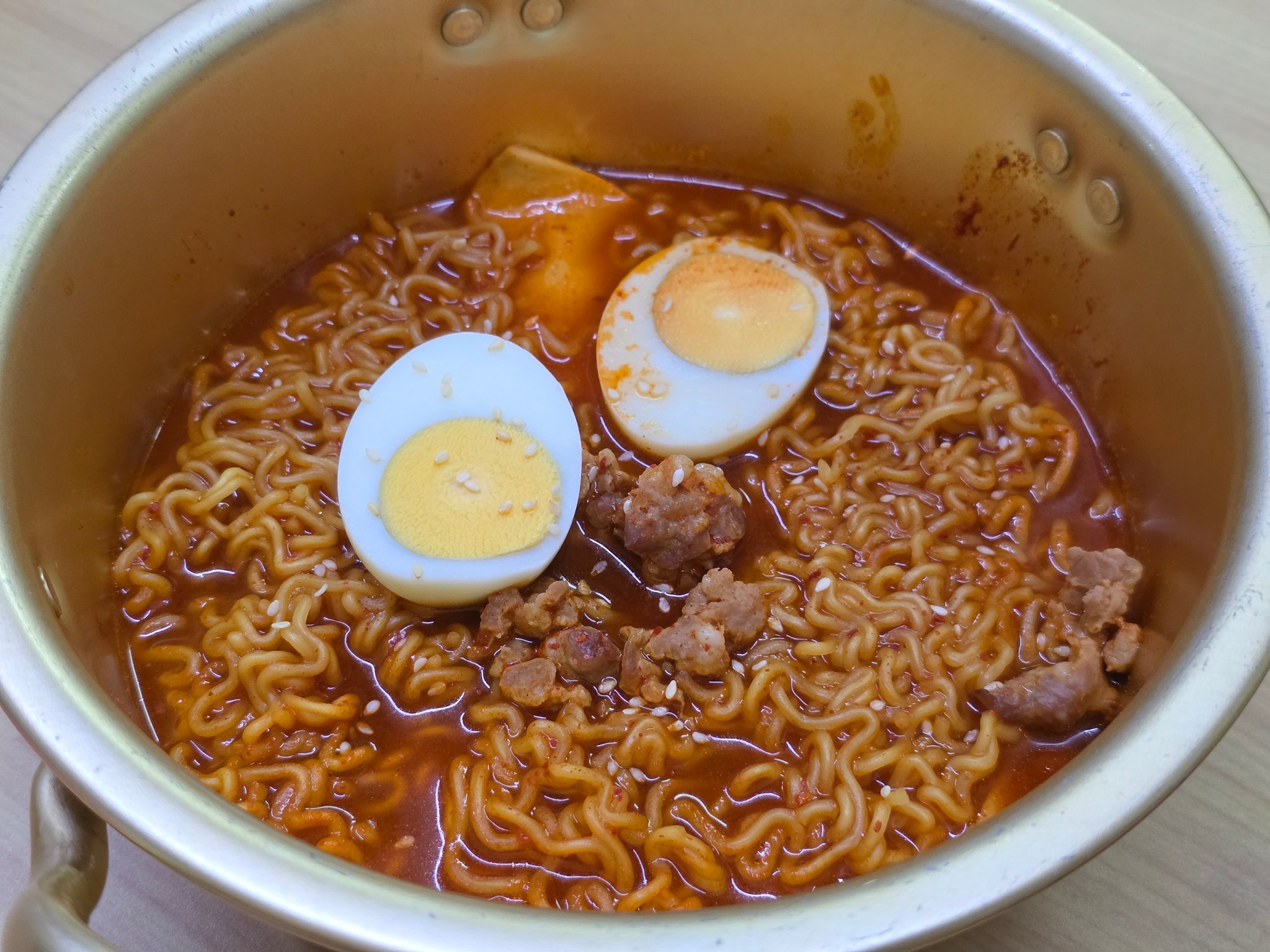 MEGA POT - Korean Cuisine - ช่วงนี้เหมือน #แพนด้า มีคนขับไม่พอรึเปล่า ...