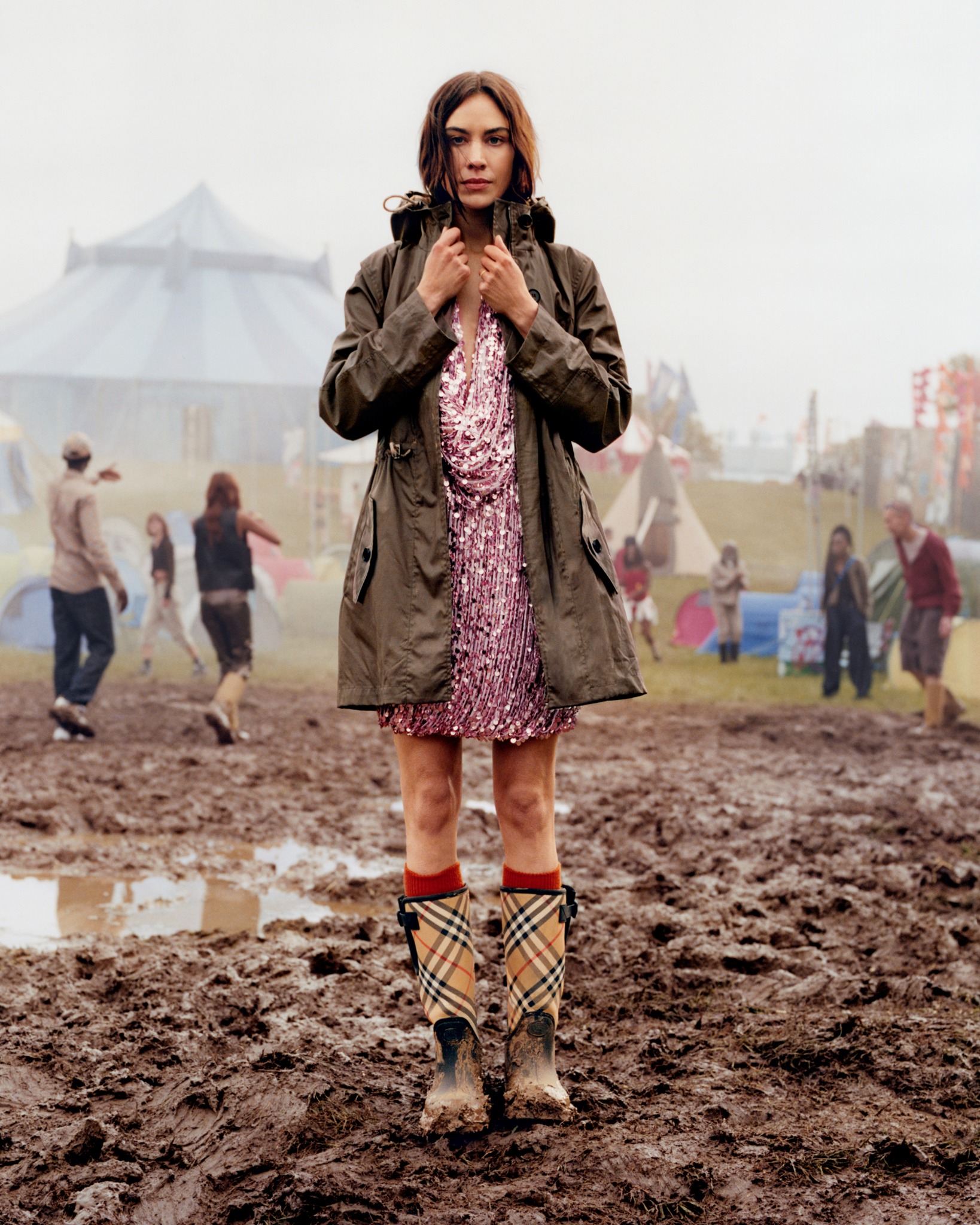 Weather 0 Burberry 1 Heritage-inspired rainwear and festival-ready 