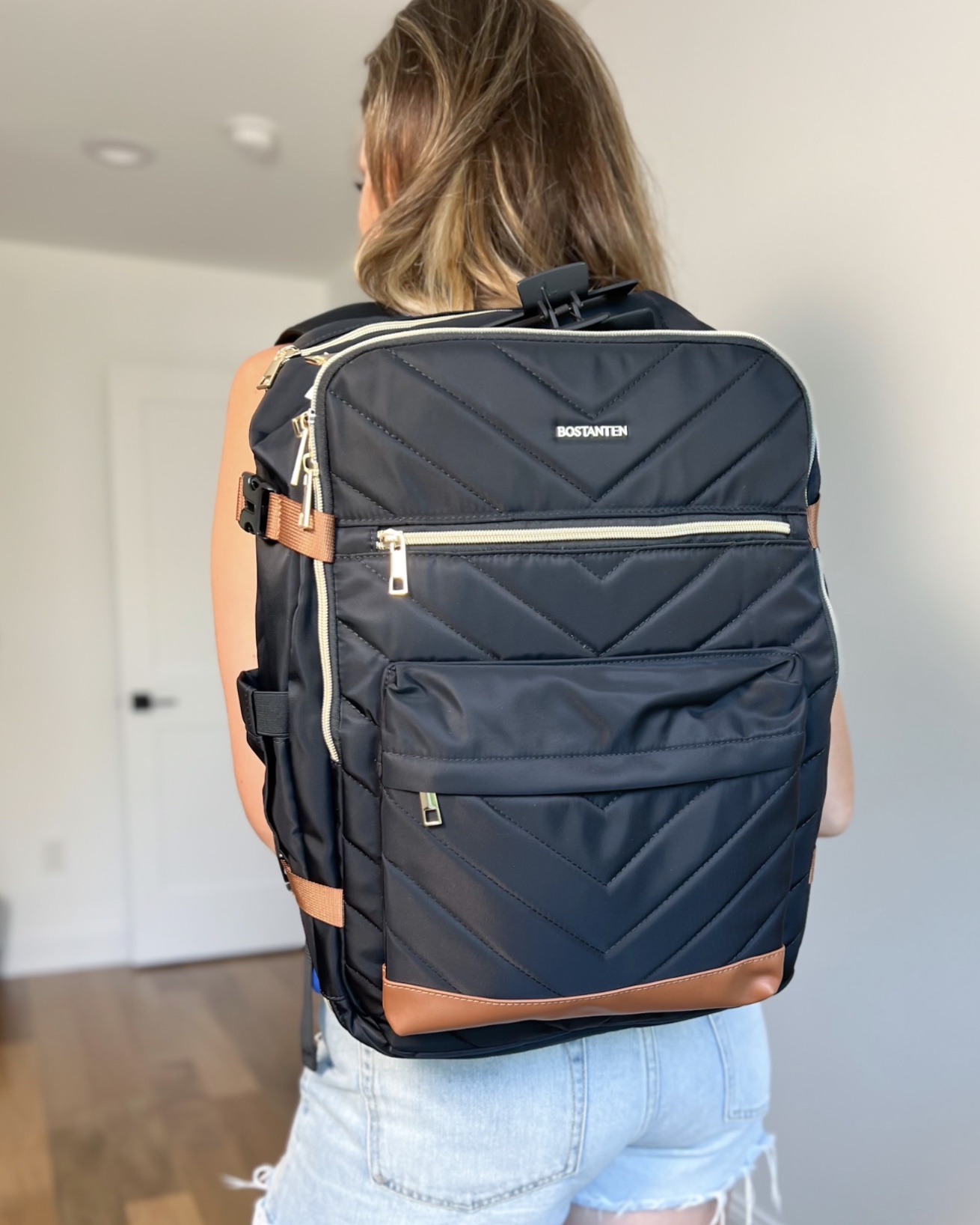 osprey bag dealer near 33626 Hikelite 26 Packs Sangria Red An expandable main compartment Lululemon athletica Double-Zip Backpack Color:CG OLIVE Mini Pro Series