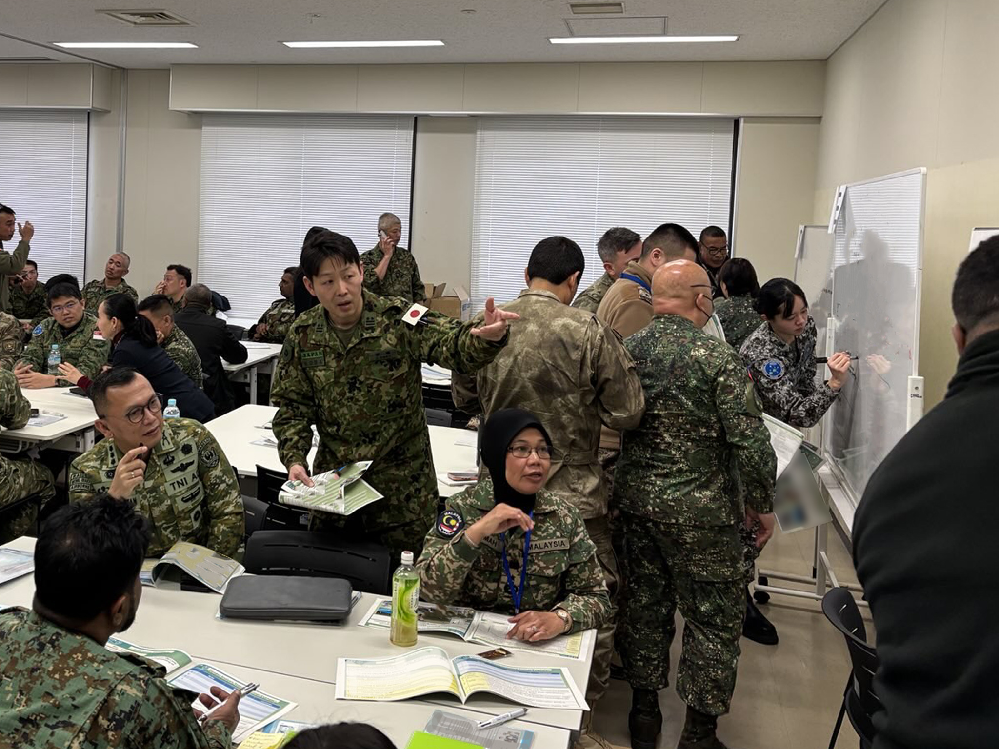 陸上自衛隊 - 「プロポーズ」 レンジャー帰還式でのサプライズプロポーズ #プロポーズ #ホワイトデー #レンジャー #陸上自衛隊 #自衛隊 ...