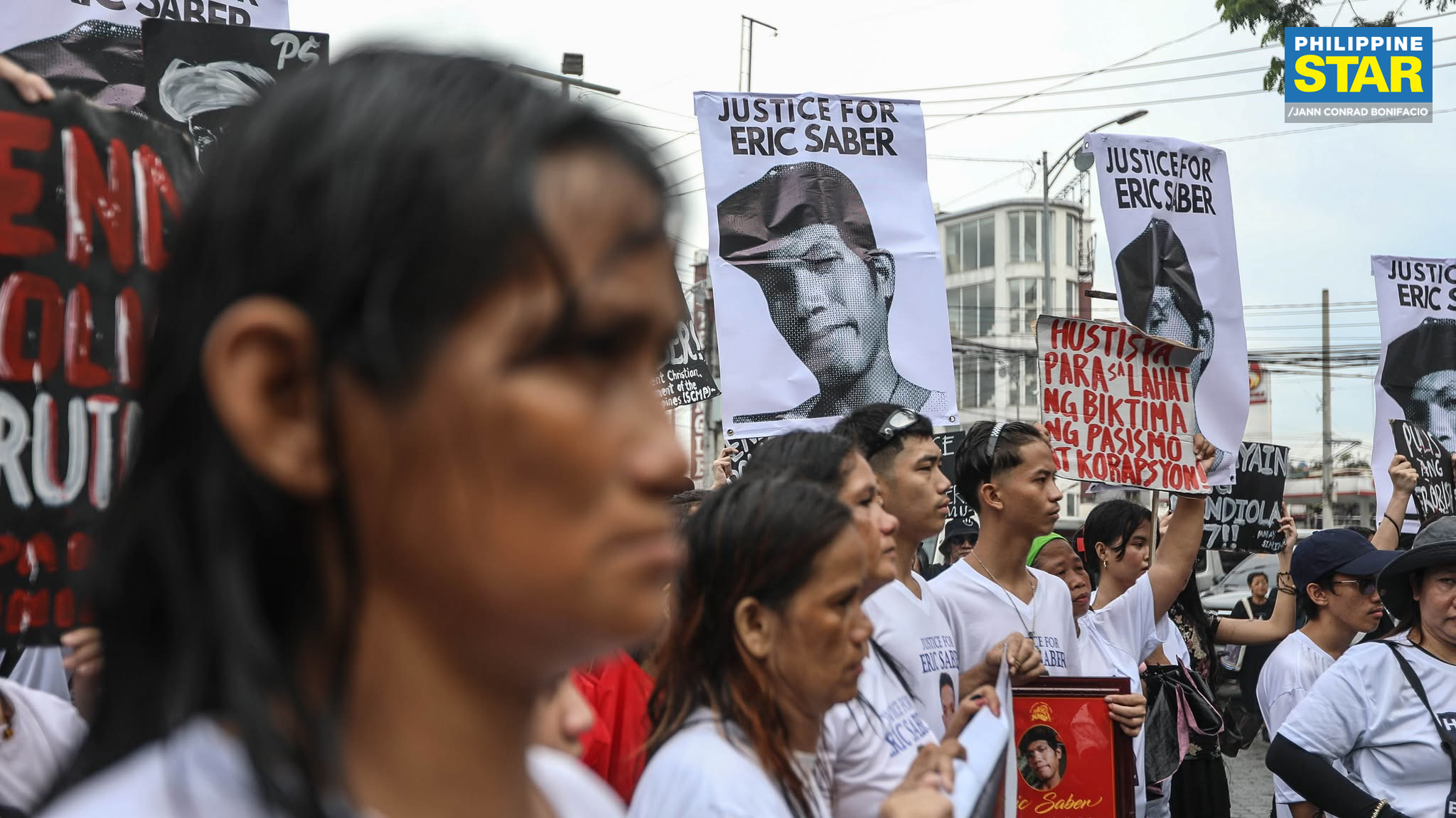 Philippine - Family, relatives, and human rights defenders mourn during ...