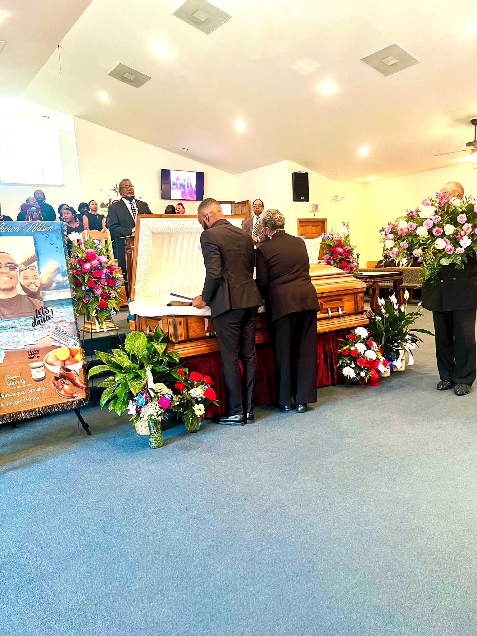 T. V. Williams Funeral Home... - T. V. Williams Funeral Home