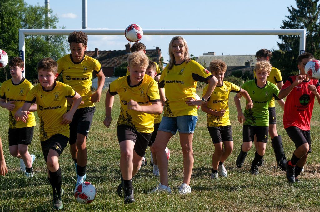 Melksham News - New goalposts installed at Riverside Drive... | Facebook