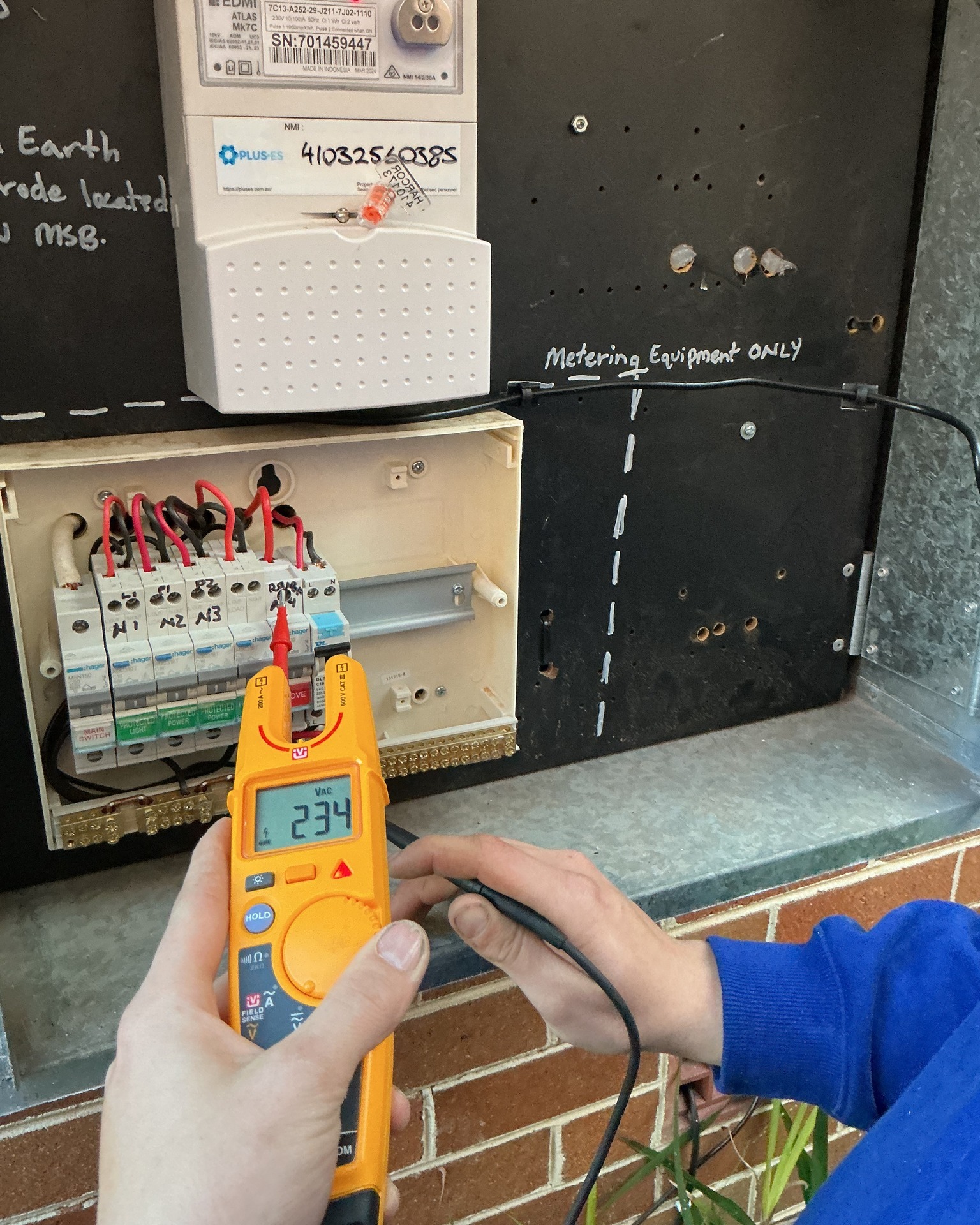 Ruttley Services - Plumbing and Electrical