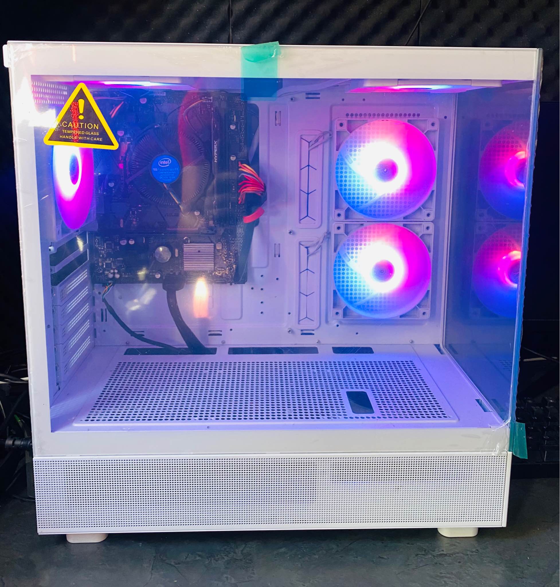 White Gaming PC – Clean & Powerful Setup - Desktop Computers - Knysna ...
