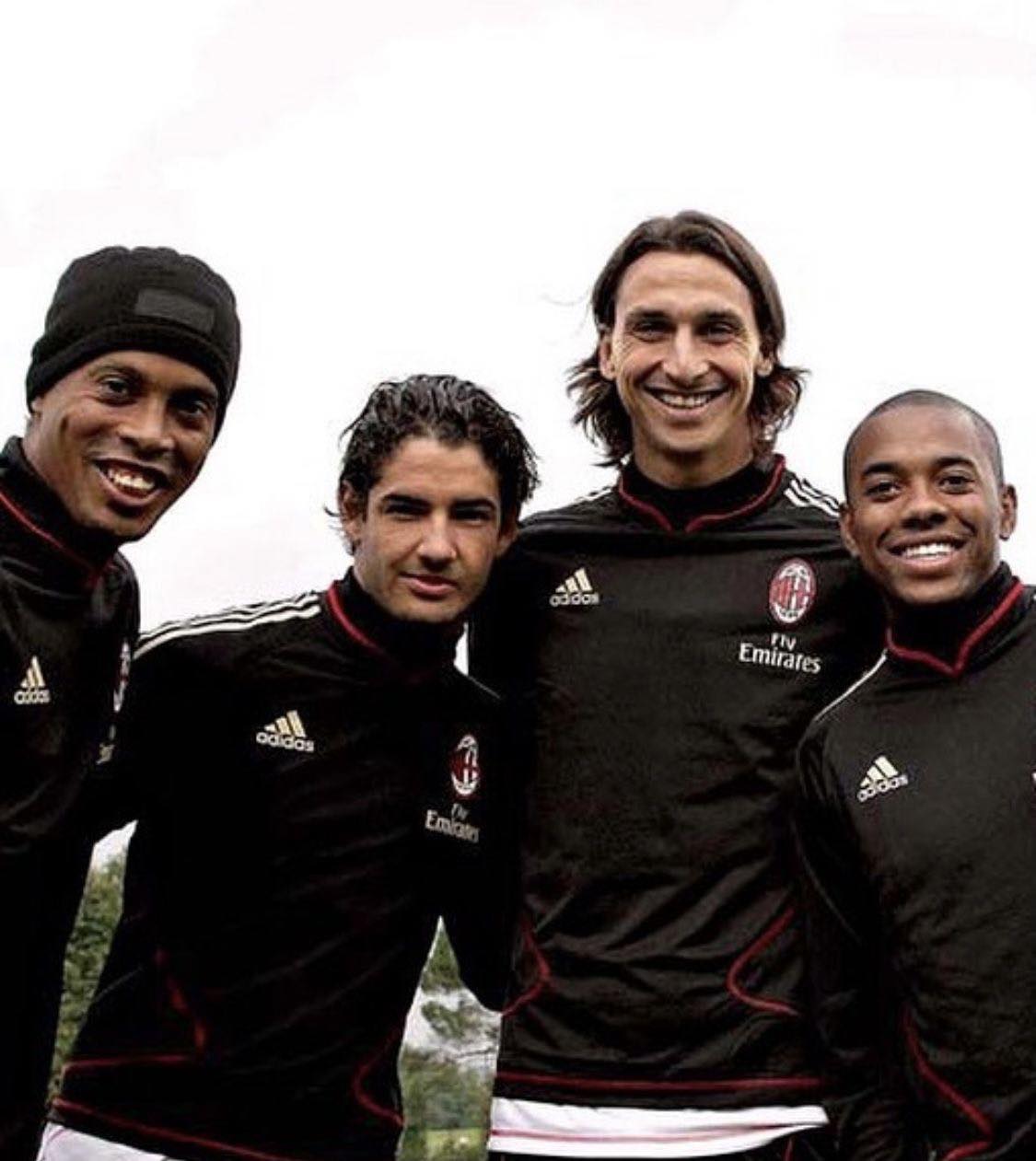 Beckham and Ronaldinho at Milan — crosses and smiles under San