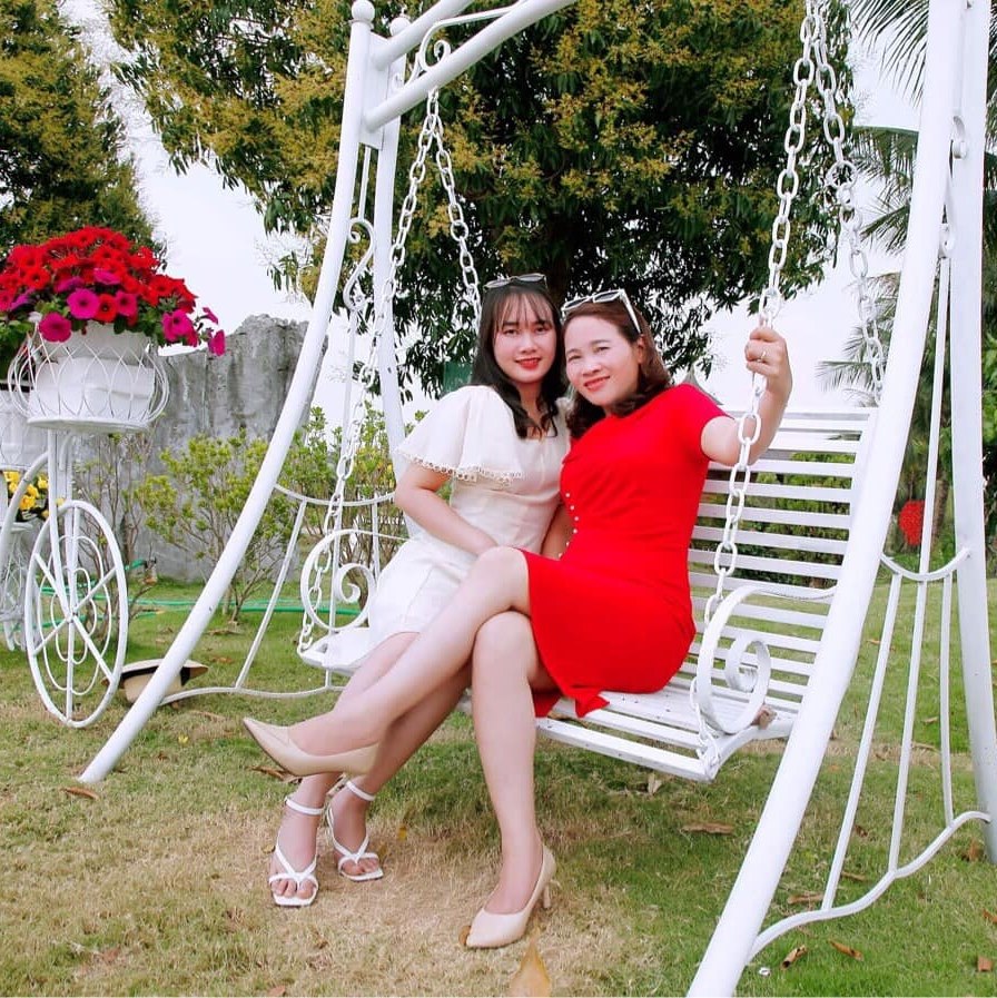 Tạ Thuỷ