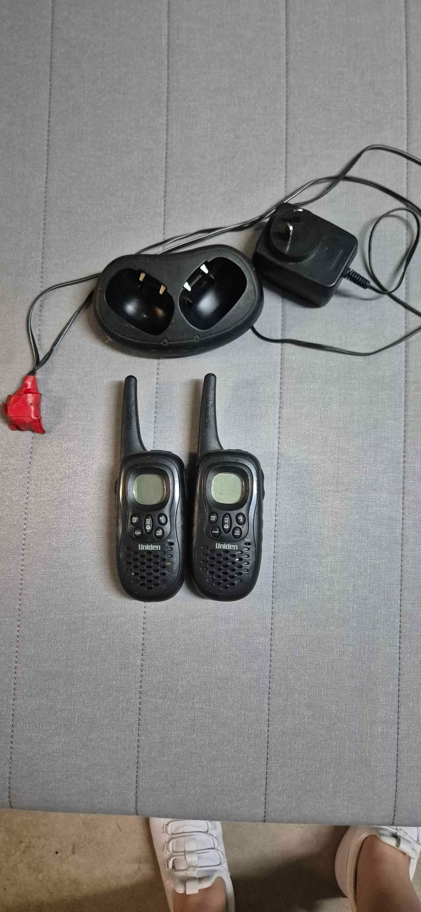 PENDING Uniden UH615 1.5 Watt UHF Handheld Adventure 2Way Radio (2 Pack) Radios Sunshine