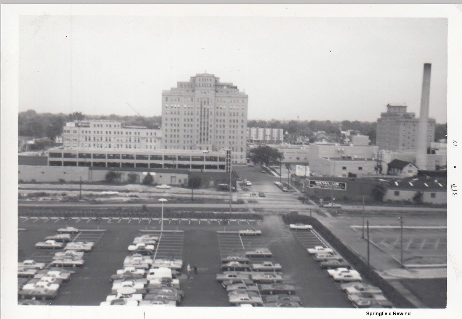 Springfield Rewind - Crowd watching the dedication ceremony across the ...