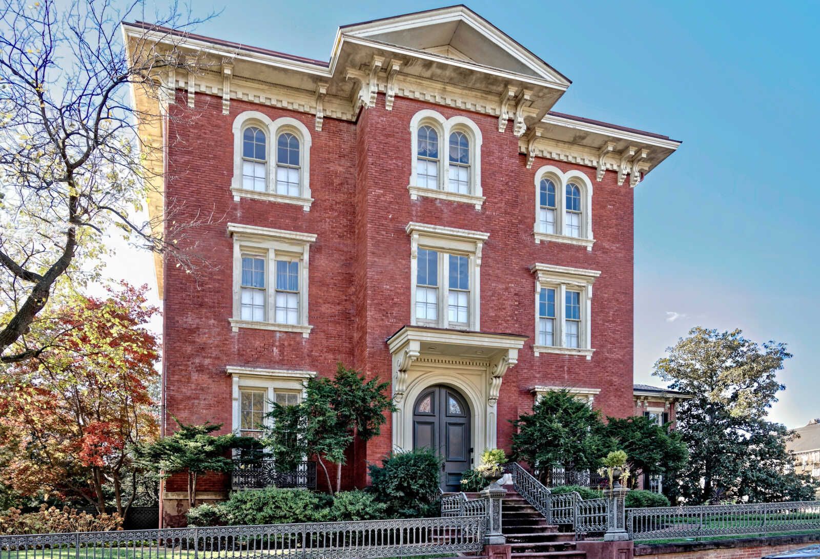 Report: Alexandria real estate... - ALXnow - Alexandria Now | Facebook