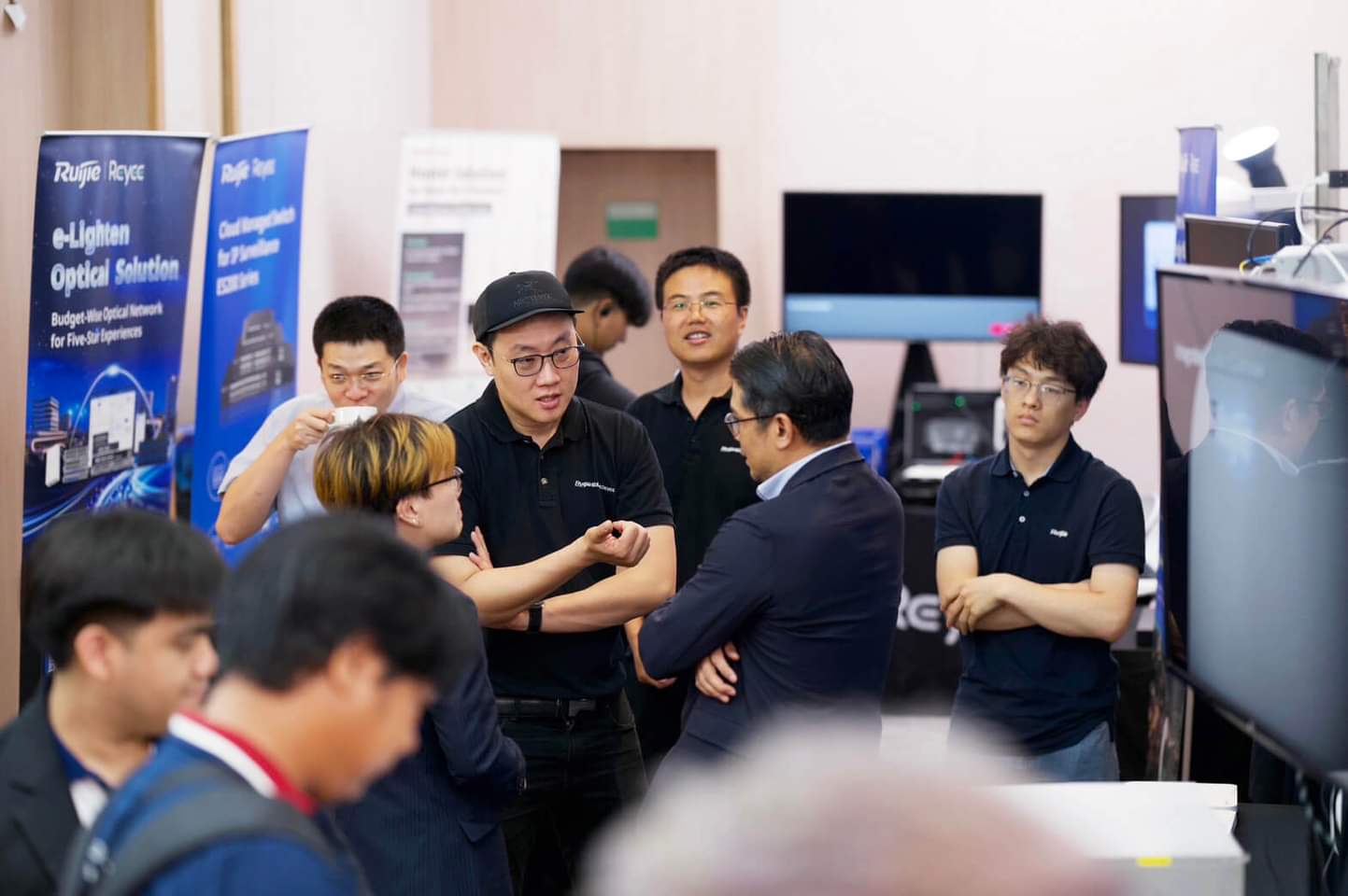 ภาพบรรยากาศการทำงานร่วมกับ สำนักงานใหญ่... - JRP Distribution | Facebook