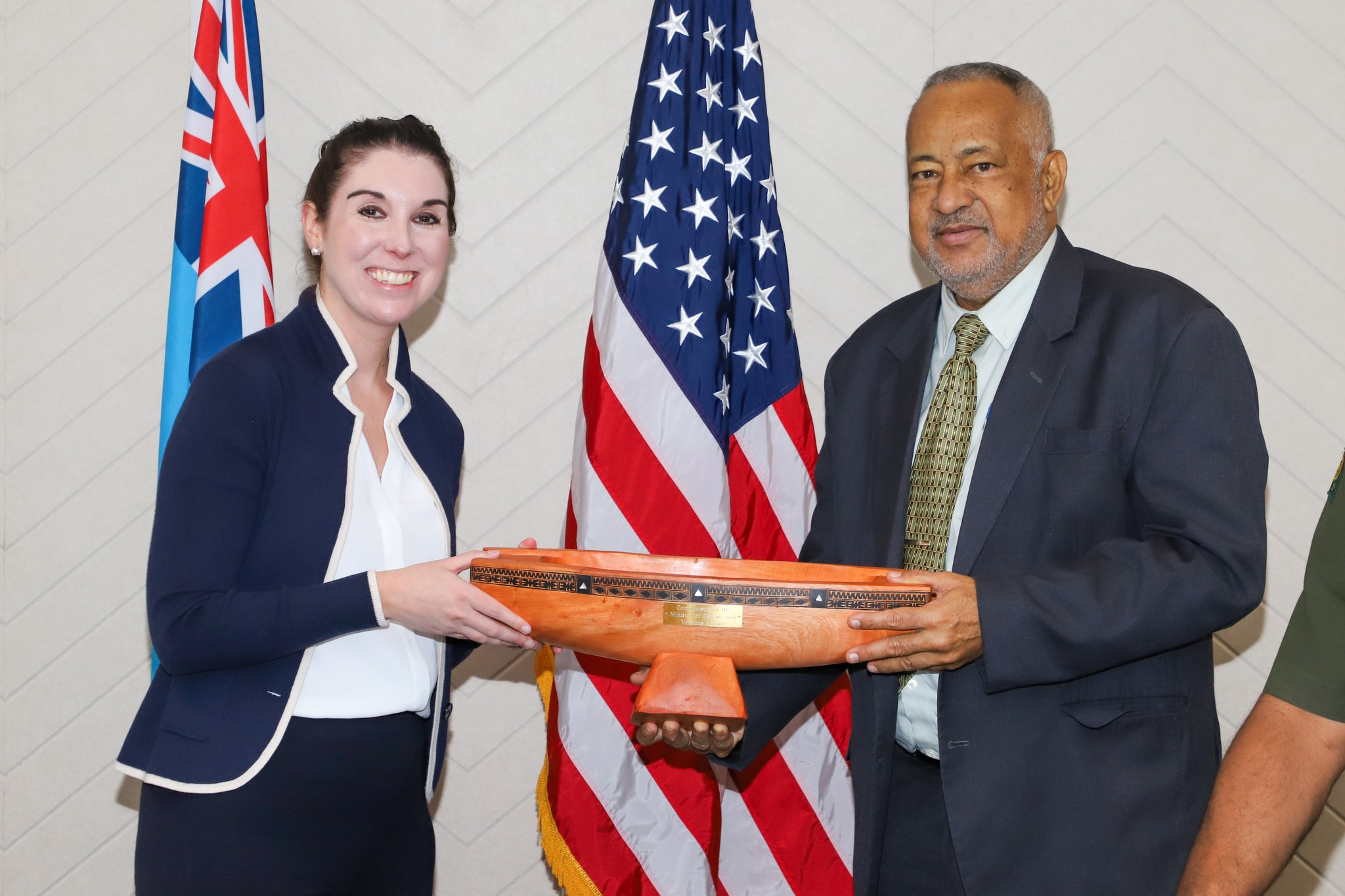 🇺🇸🤝🇫🇯 The U.S. and Fiji continue to... - U.S. Embassy Suva | Facebook