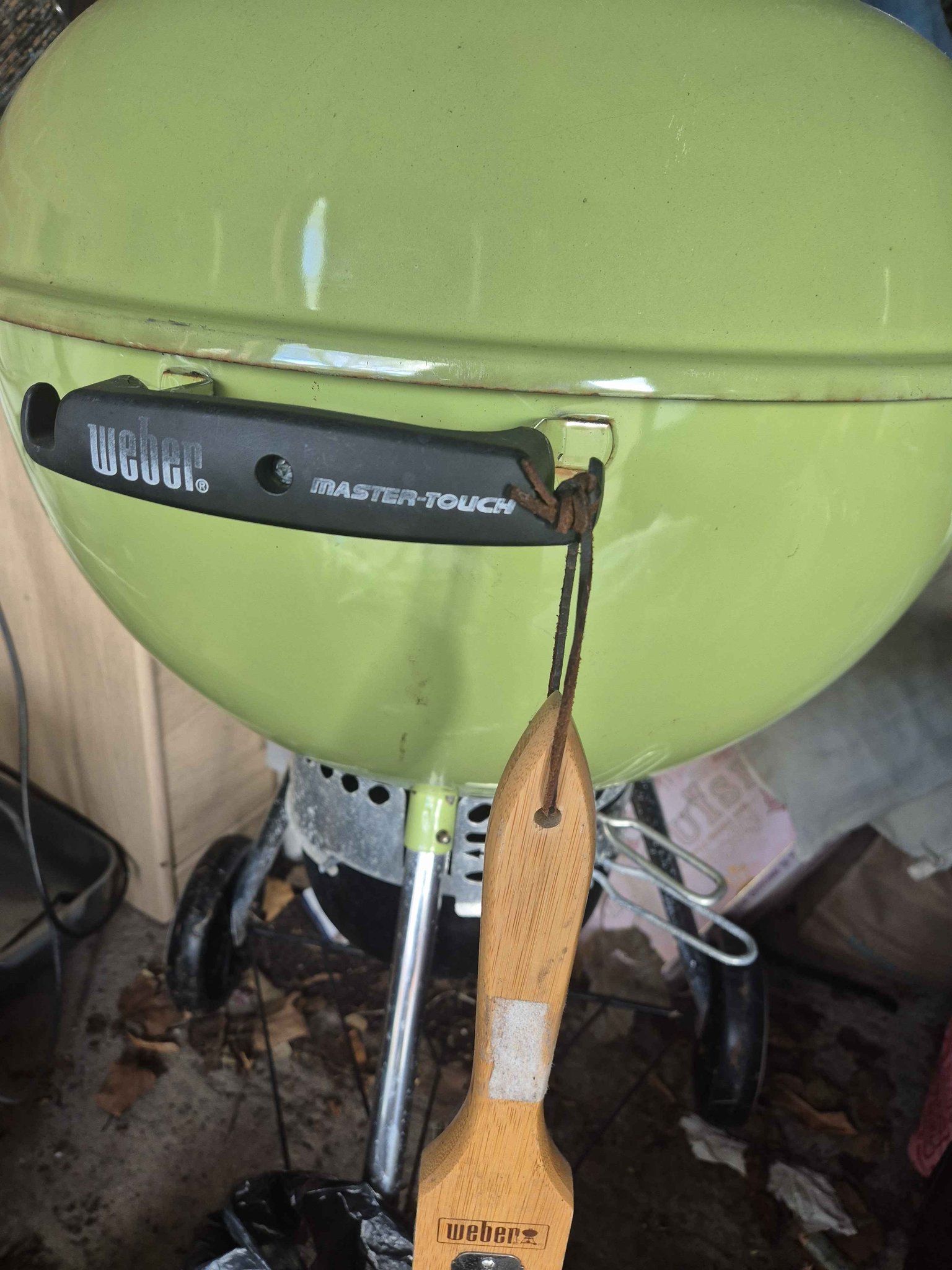 Weber Master Touch BBQ with GBS Grates - Spring Green - Barbecues ...