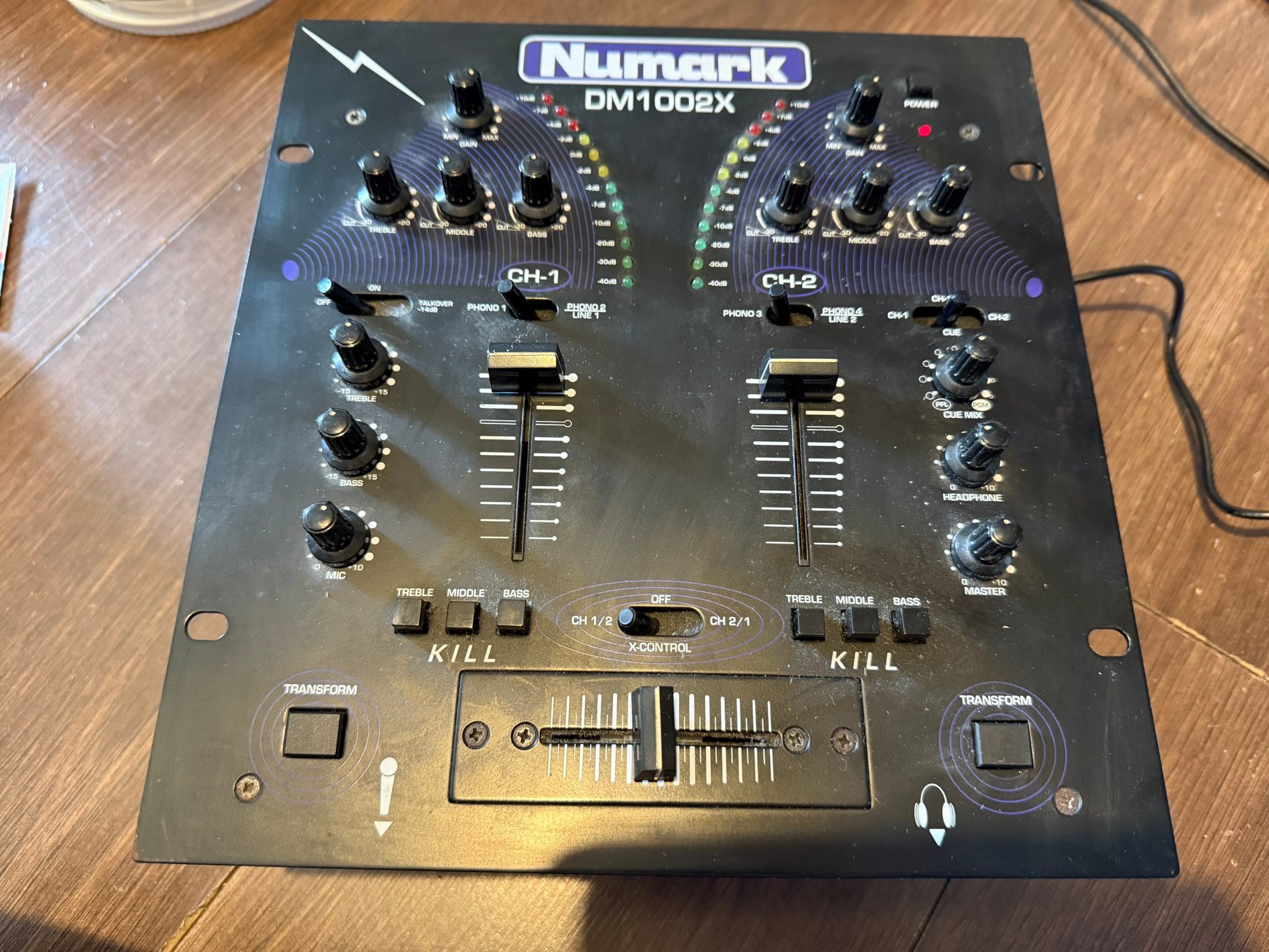 Selling Mint Condition Numark DM1180 Mixer