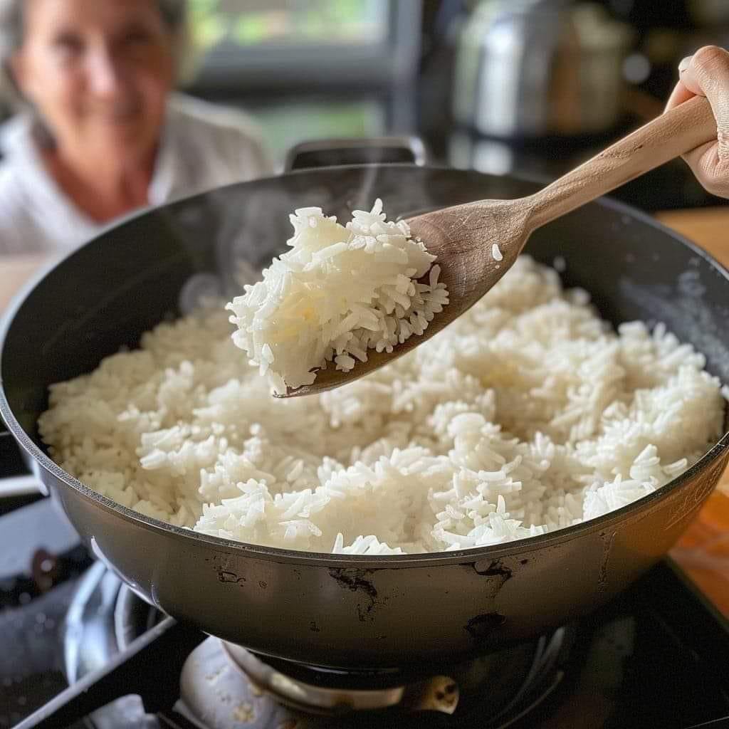 Grandma's recipes | 🍚 It’s a typical mistake to cook rice by adding ...