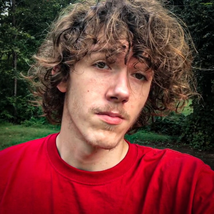 Happy 37th birthday to Brett Reeves,... - Denwelco Studios | Facebook