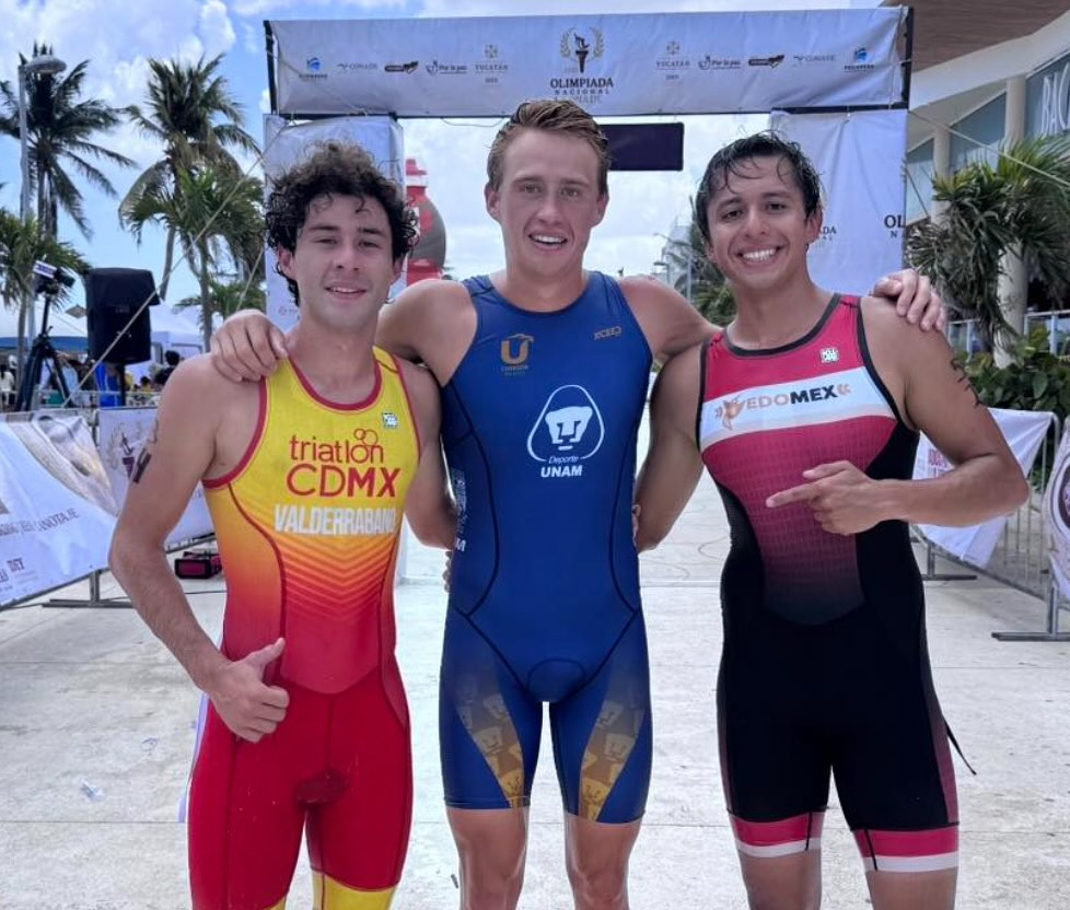 Universitat - 📣 El triatleta de la @ua_universidad, Nicolas Probert, se ...