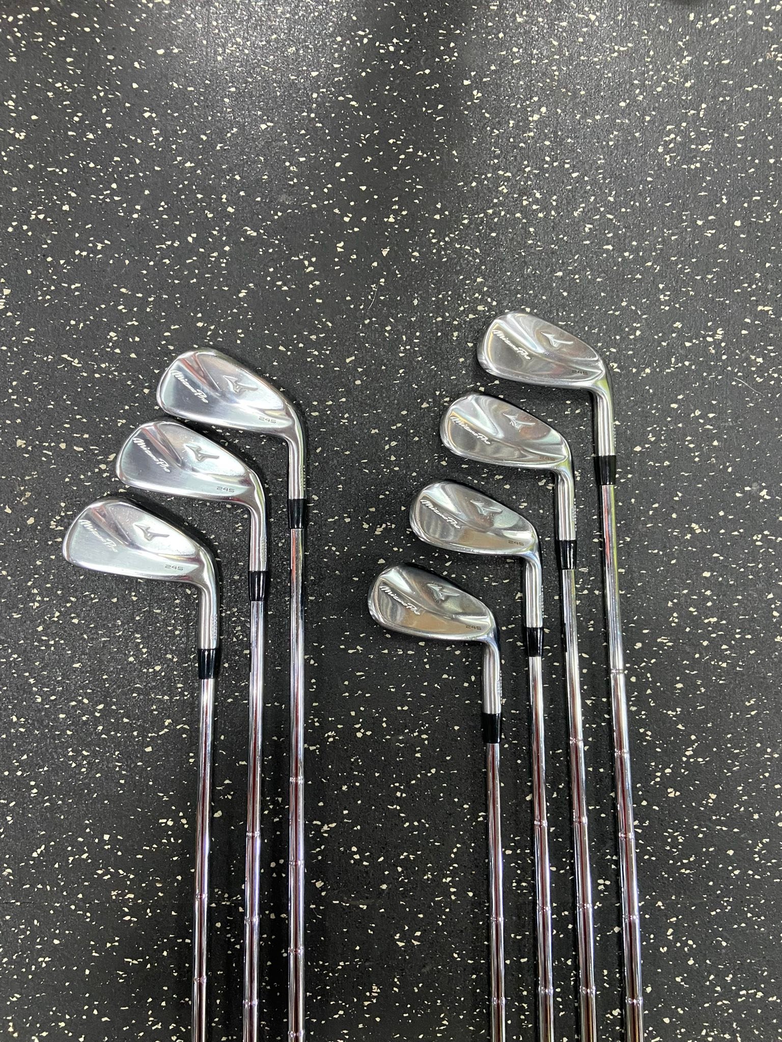 Check out our used buy of the day. Mizuno Pro 245 Iron set. Set is 