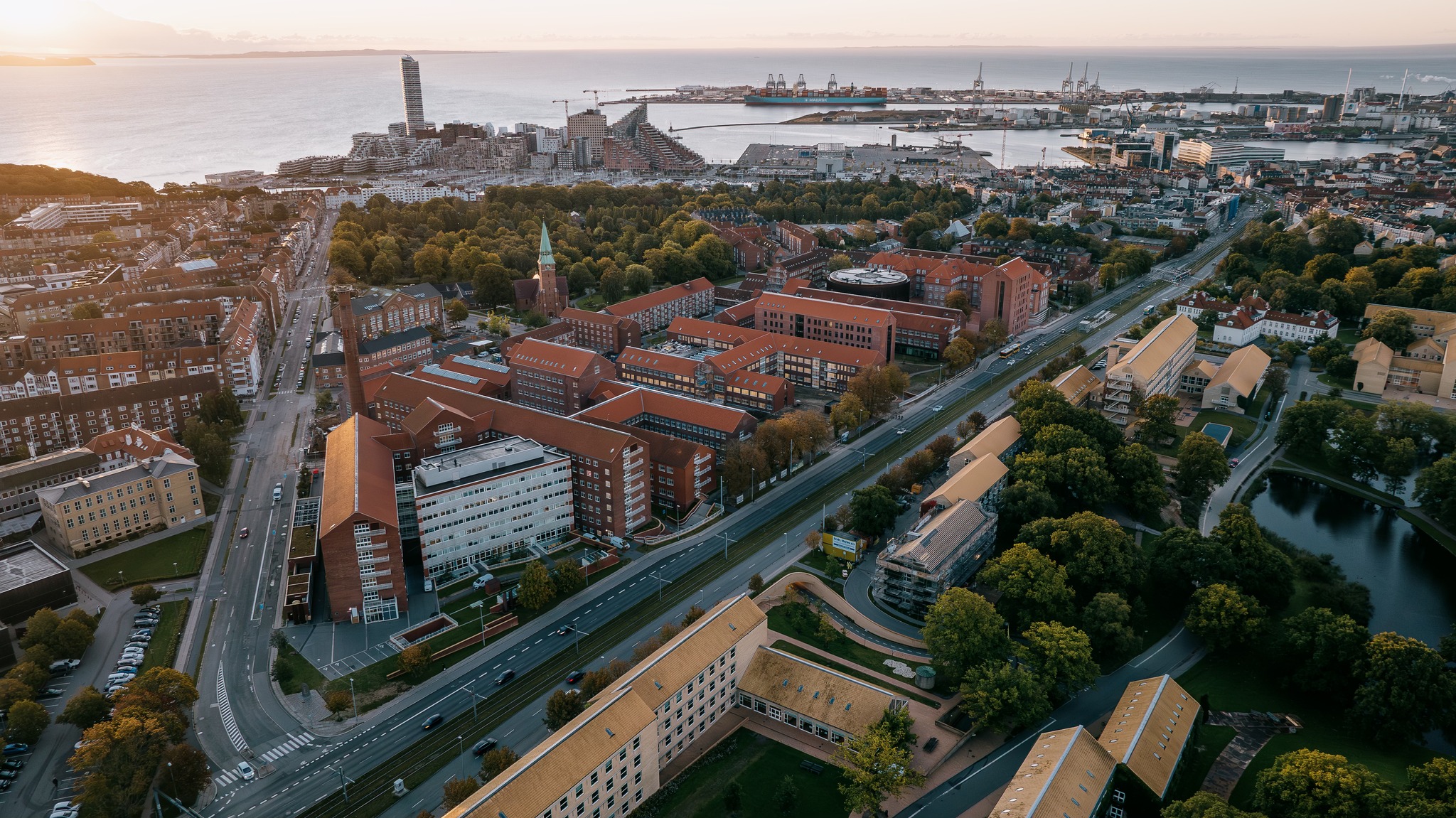 Aarhus Universitet - Hvornår må du komme tilbage på campus? Det er ...