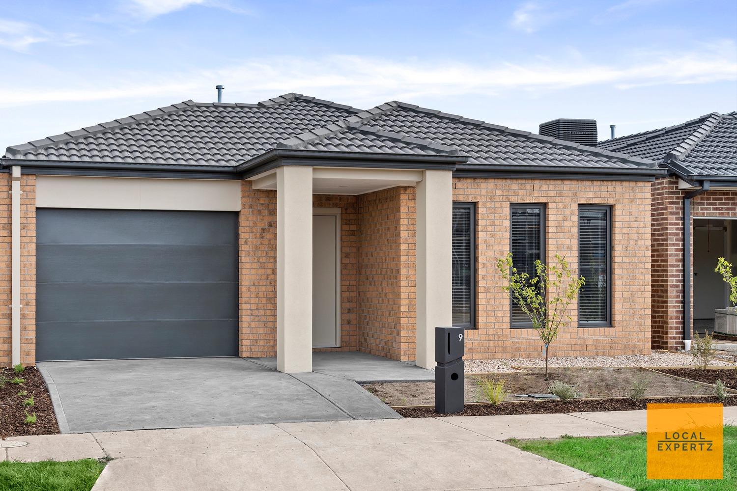 | JUST SOLD | 9 Yeoman Street,... - Local Expertz Realty | Facebook