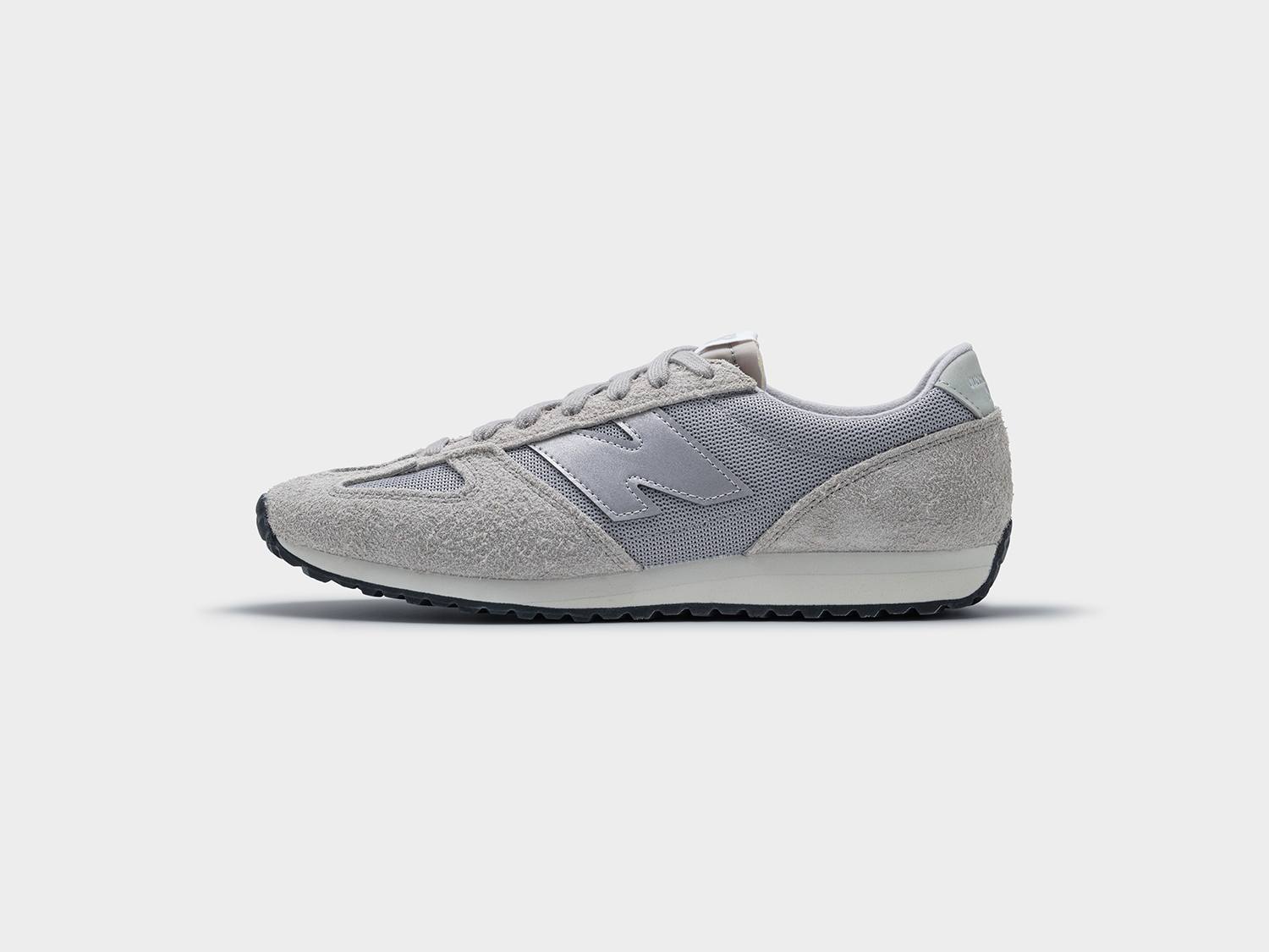 JUNYA WATANABE スニーカー NB 23センチ未使用品 Now available — Junya Watanabe x New Balance. ​ Precision in
