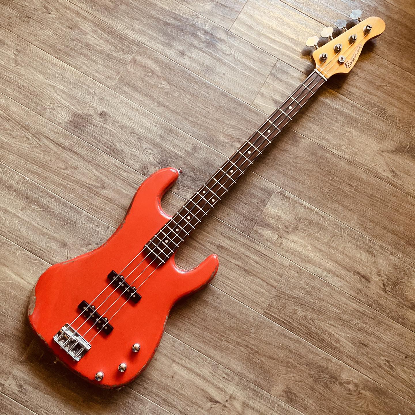 Miyako custom bass guitar (@miyakobasscustomguitar) • Facebook
