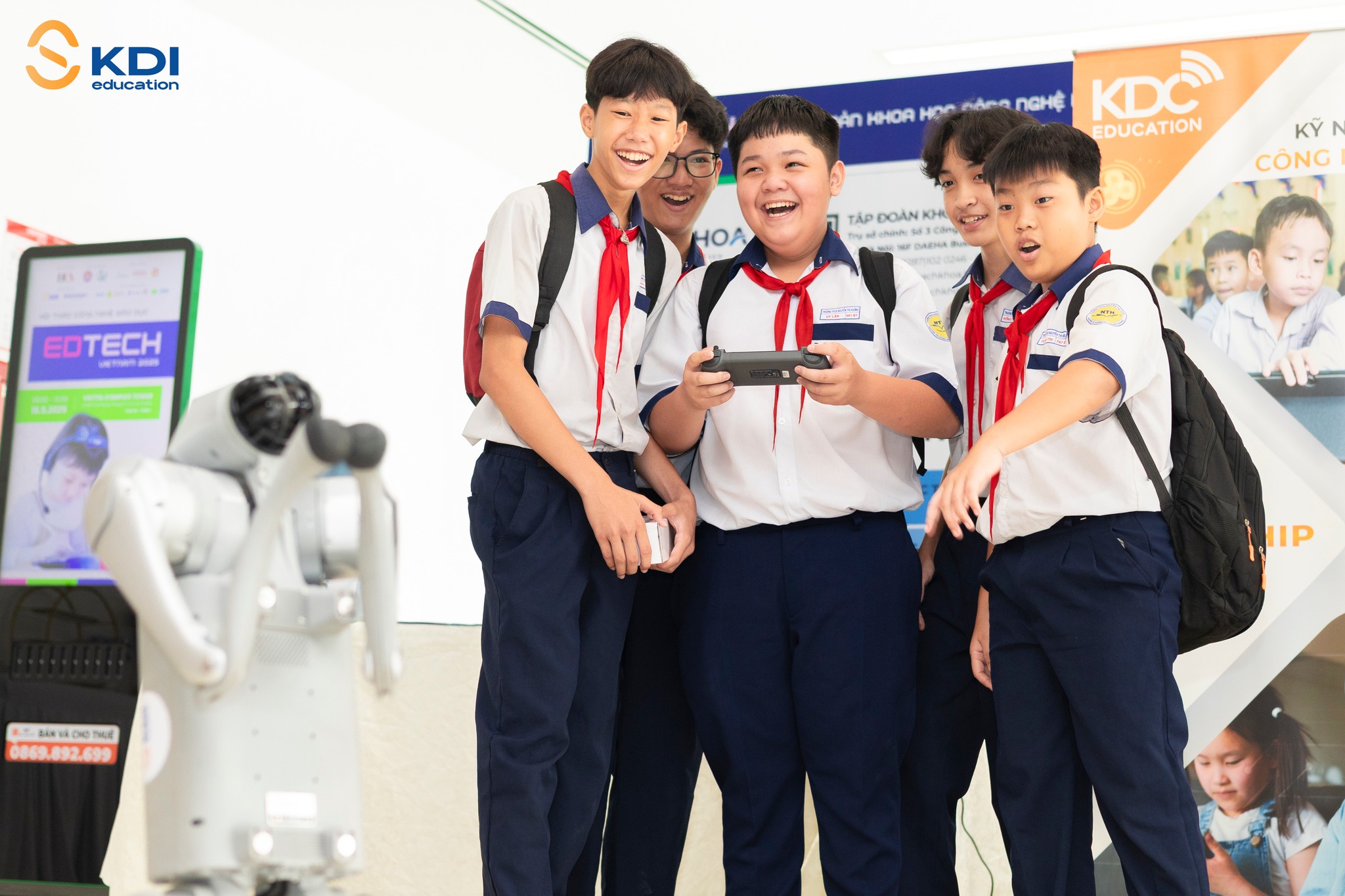 KDI Education - 🤖 [EDTECH VIETNAM 2025] – 200 HỌC SINH... | Facebook