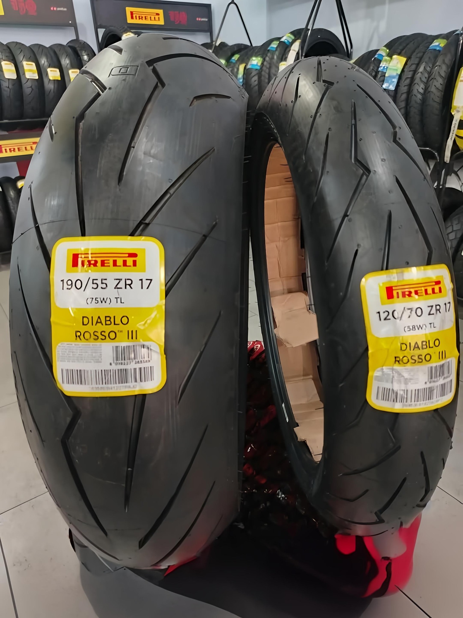 GRISA - Buscas llantas de buena calidad para tu motocicleta ? 🏍️🛵 No te ...