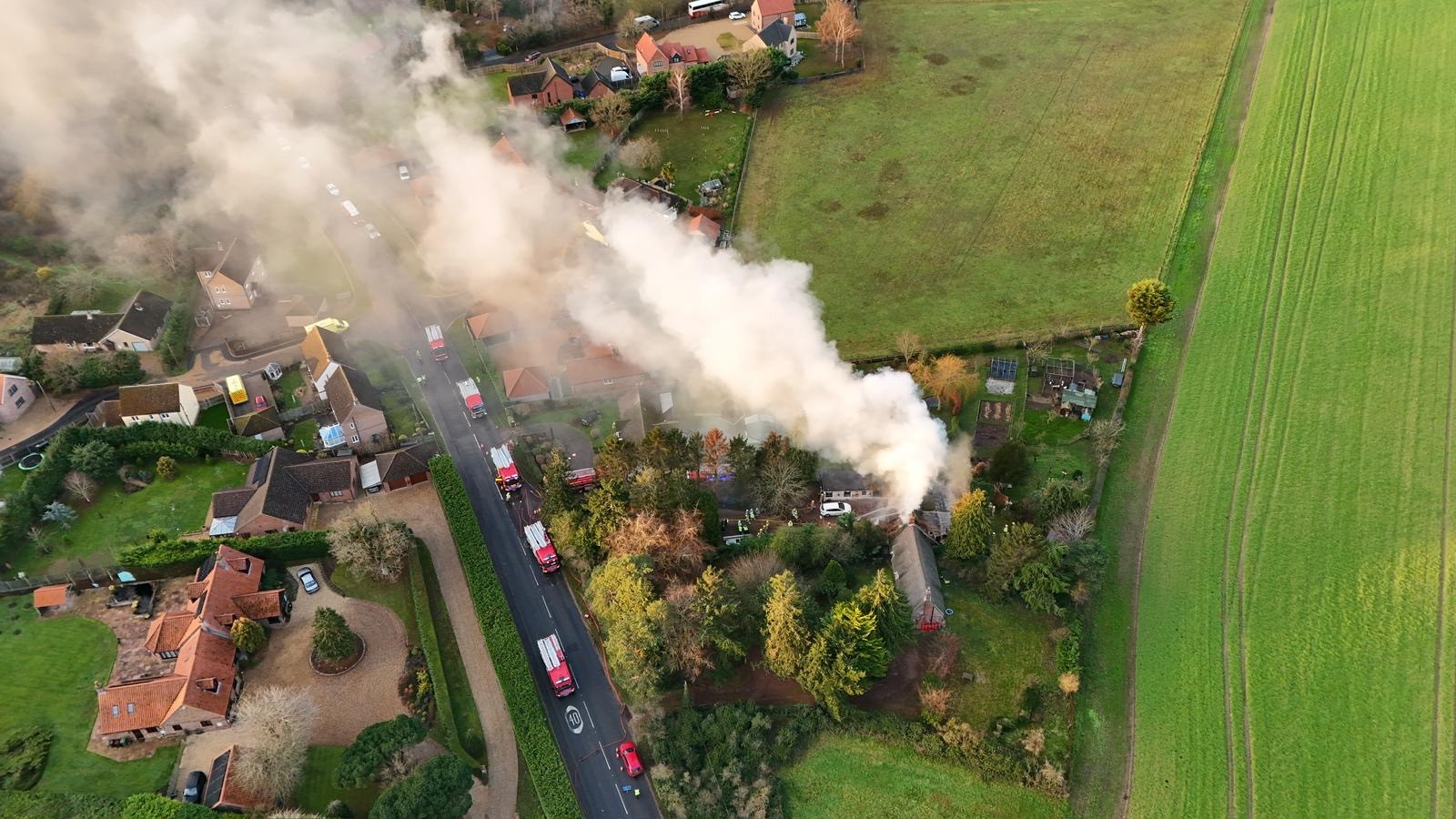 ITV - Fire crews are tackling a blaze at a thatched cottage. Multiple ...