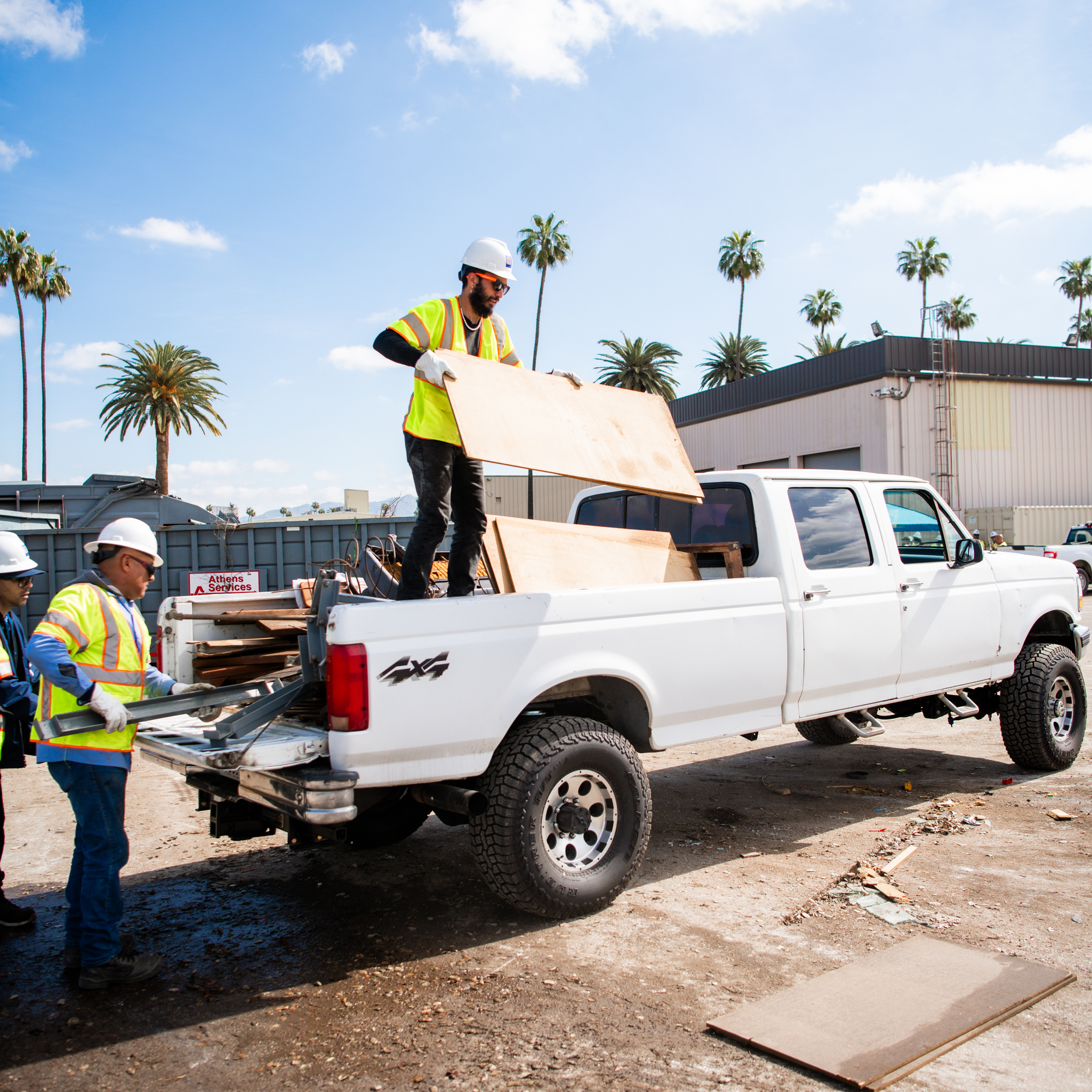 City - 🚛♻️ RIVERSIDE: Is your garage, yard, or closet overflowing with ...