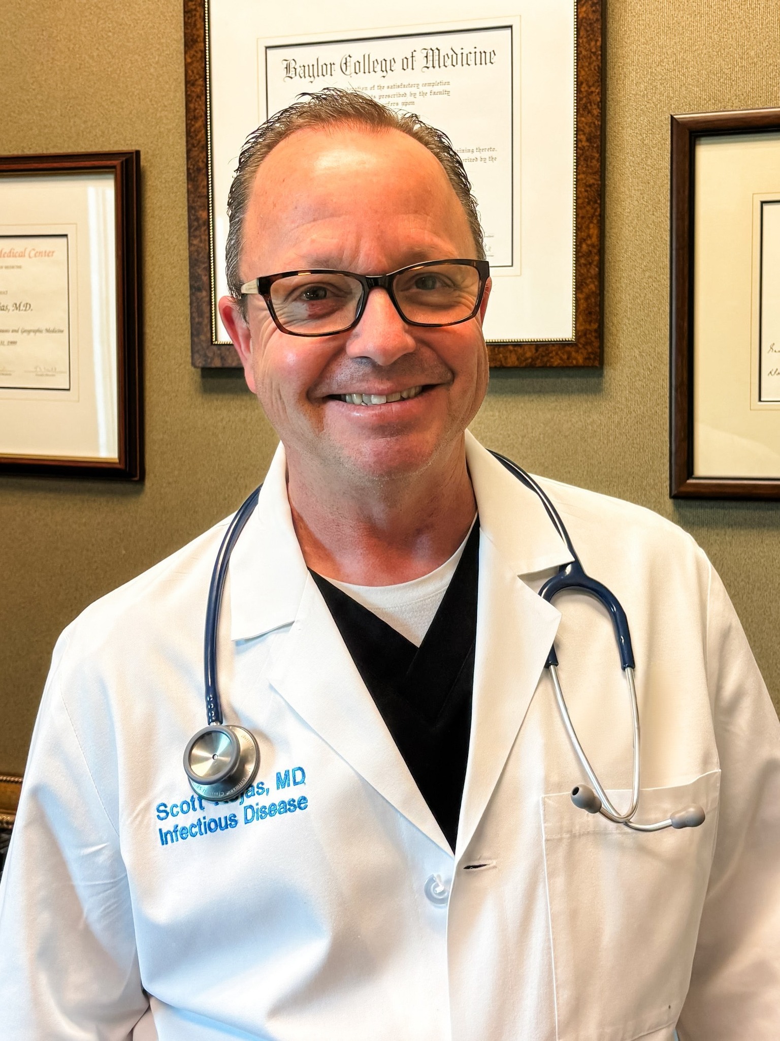🌟 Welcome Dr. Scott Rojas -... - American Medical Group | Facebook