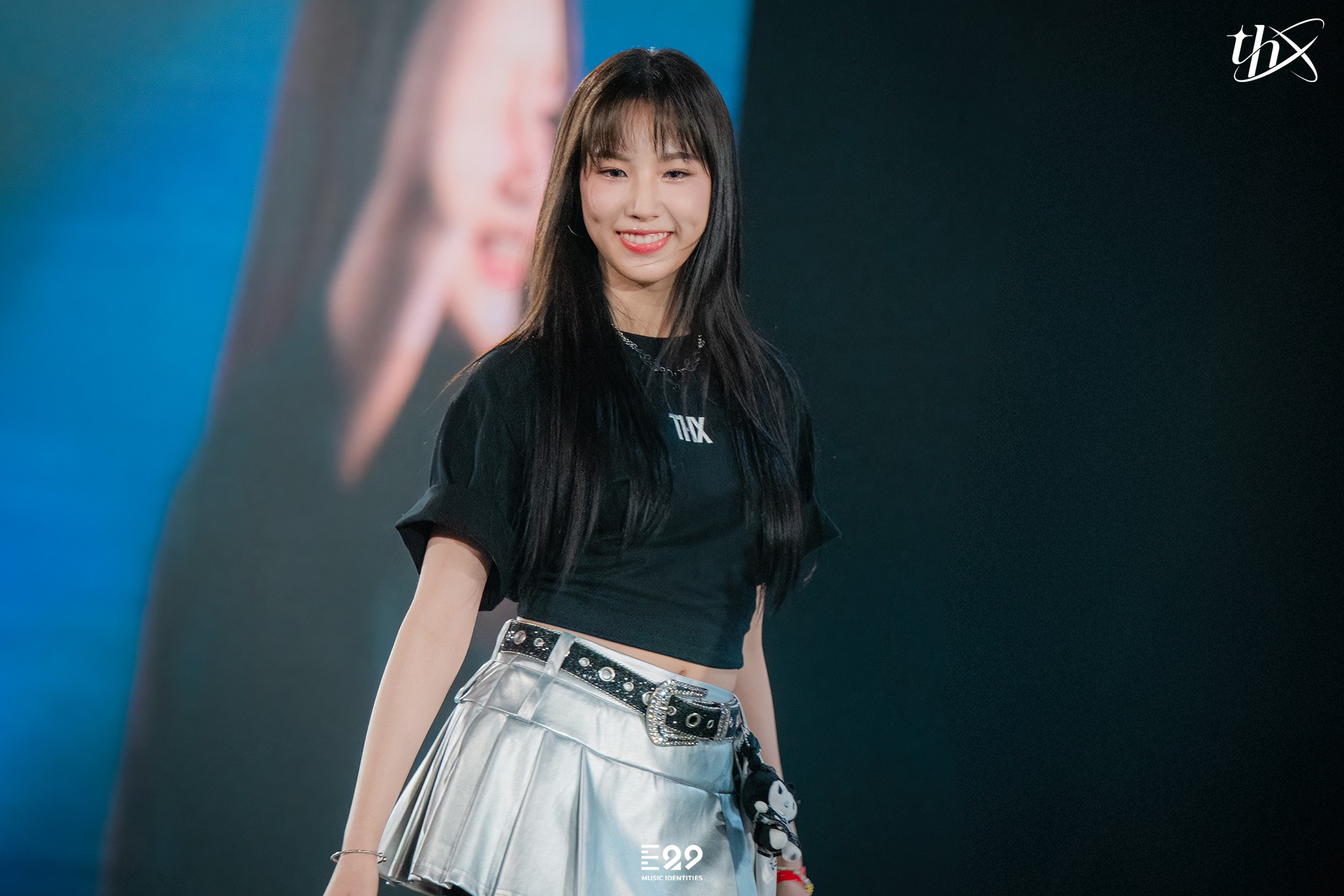 IDpop.TopTrends - เสื้อยืด “THX Friends” ฮอตเกินต้าน!! แฟนด้อมแห่ ...