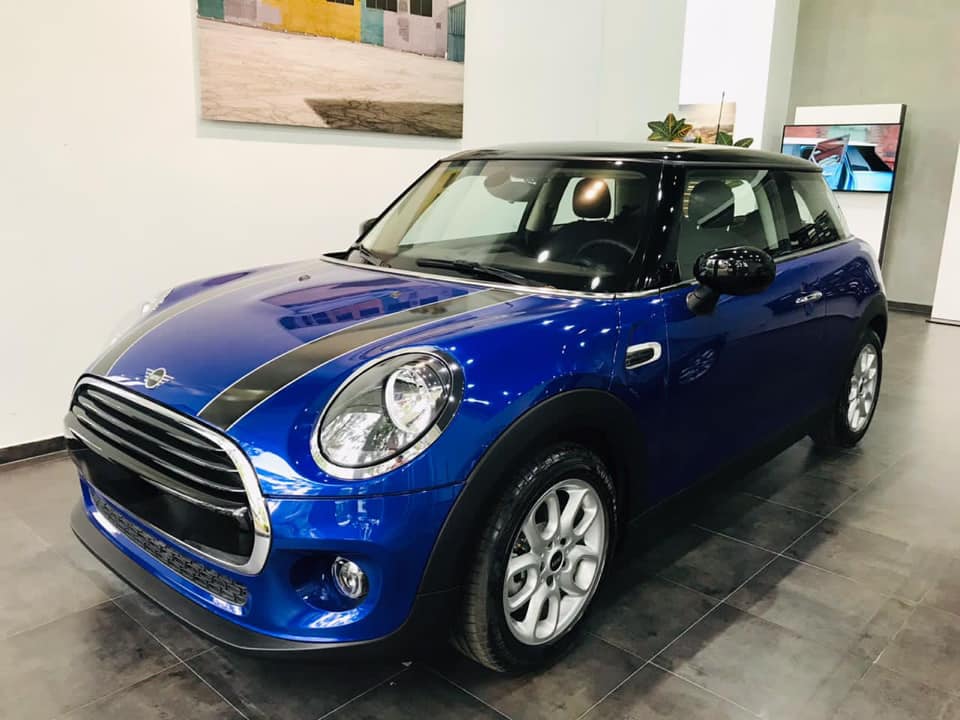 El azul es de nuestros colores... - MINI Berlín Motors