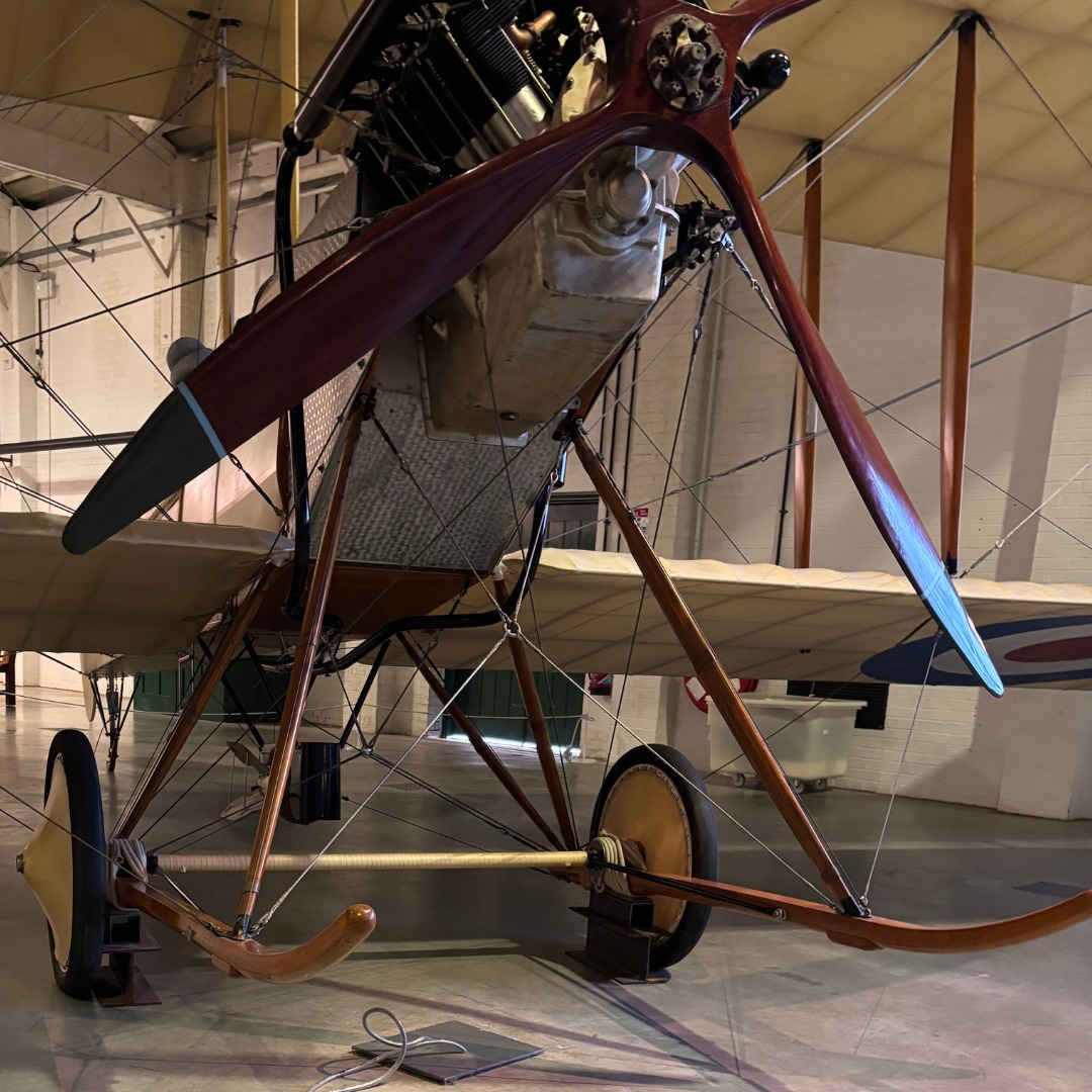 Can you name this twin-engine propeller aircraft? (Hint: It's NOT