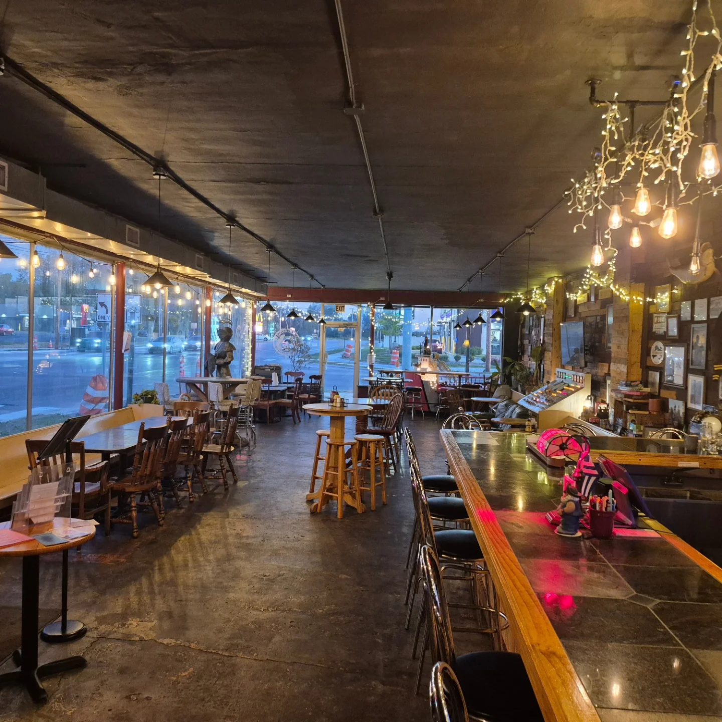 Bascule Brewery and... - Bascule Brewery and Public House