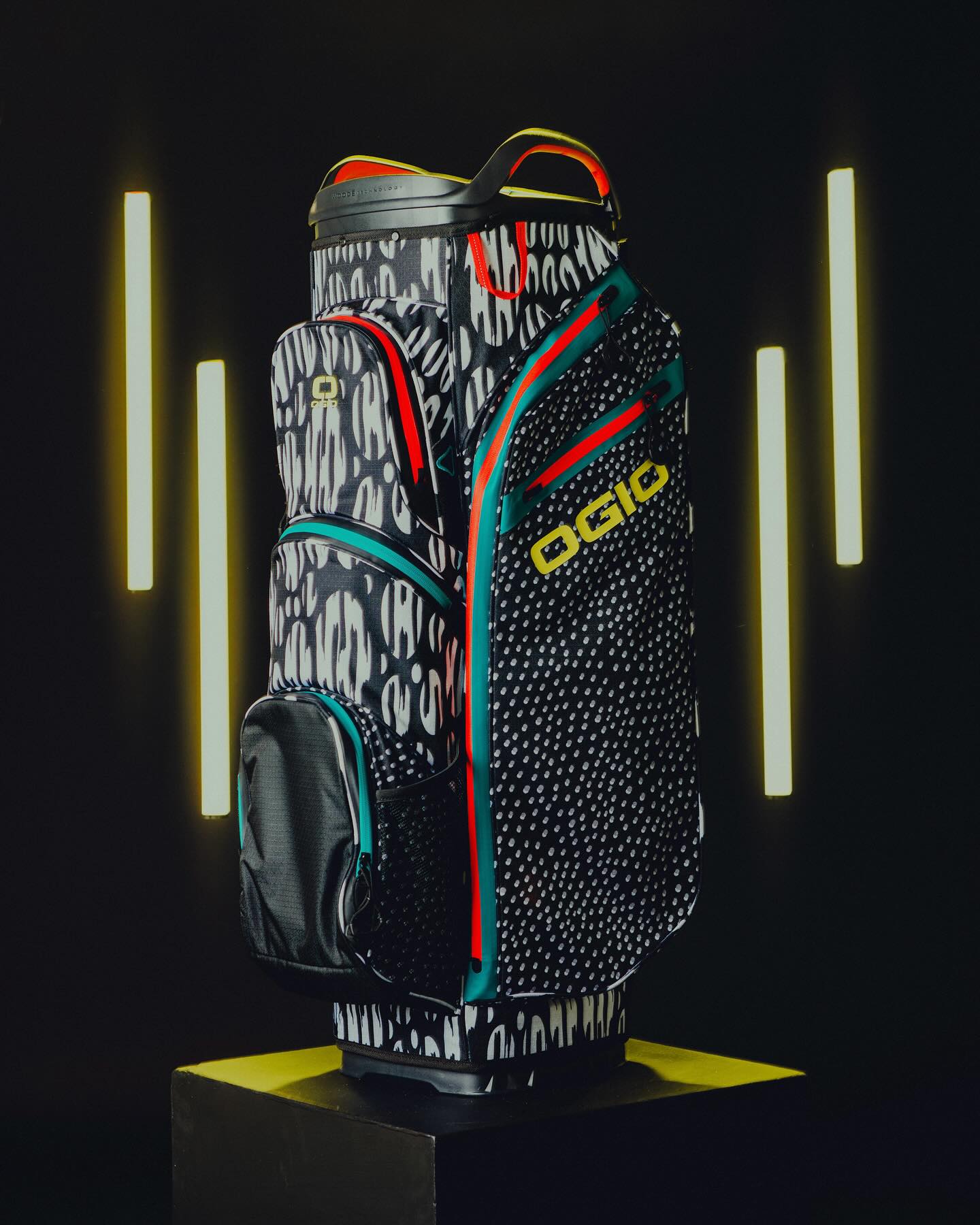 ? BLACK NOVEMBER SALE ? Get £100 OFF Ogio All Elements Cart Bags 