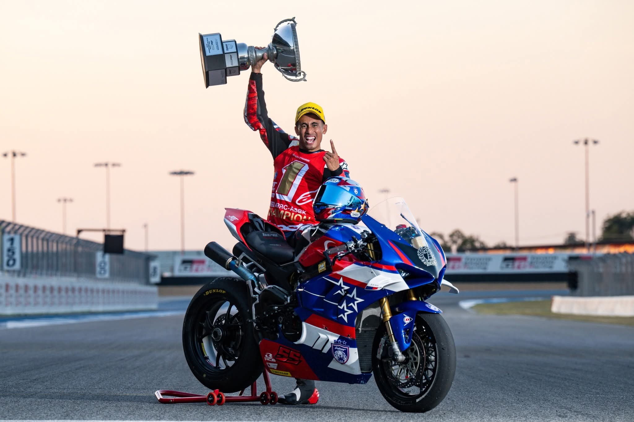 The Sukan - Hafizh Syahrin Abdullah yang menunggang untuk JDT Racing ...
